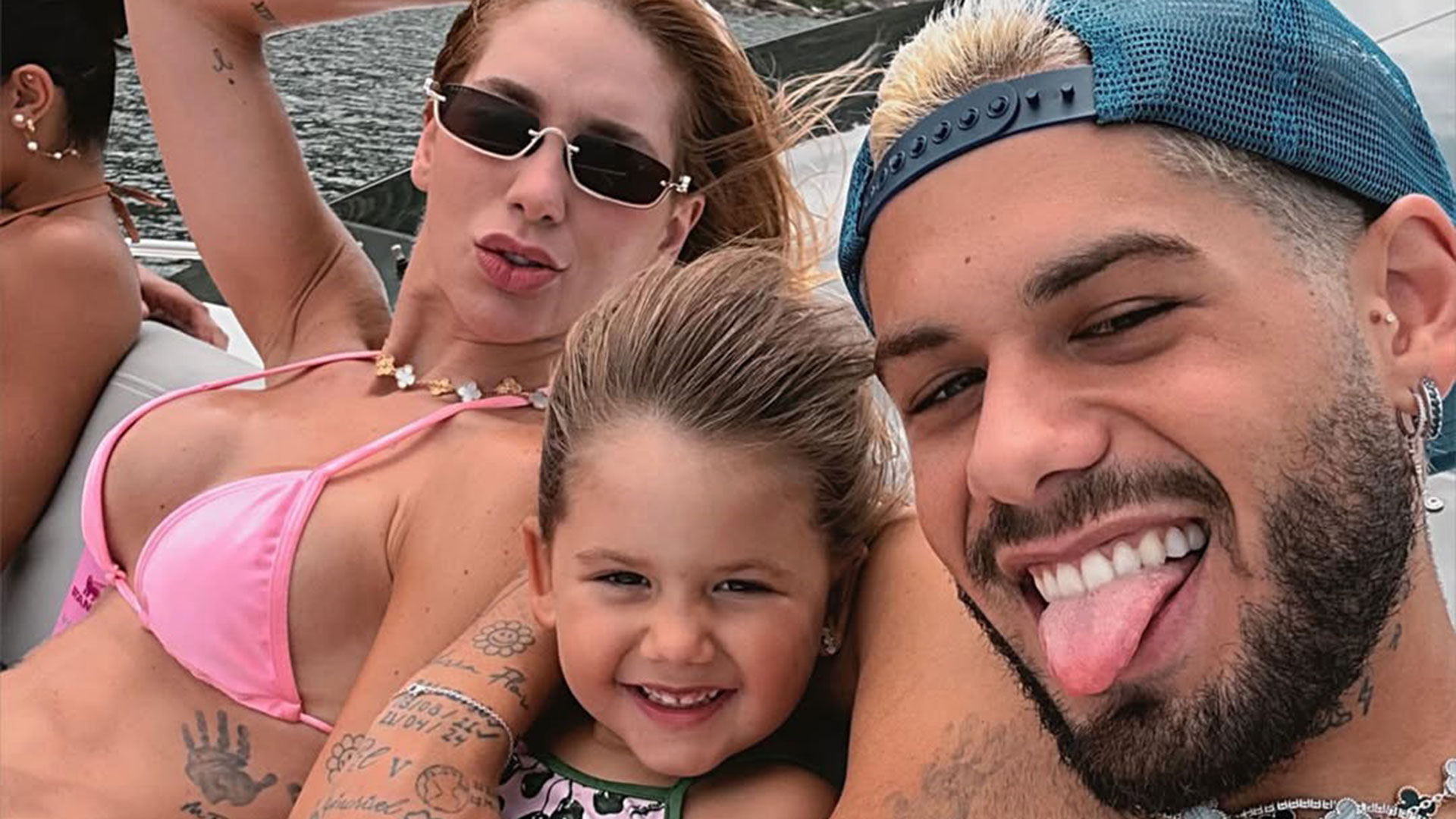 Zé Felipe mostra fotos de dia especial ao lado da família