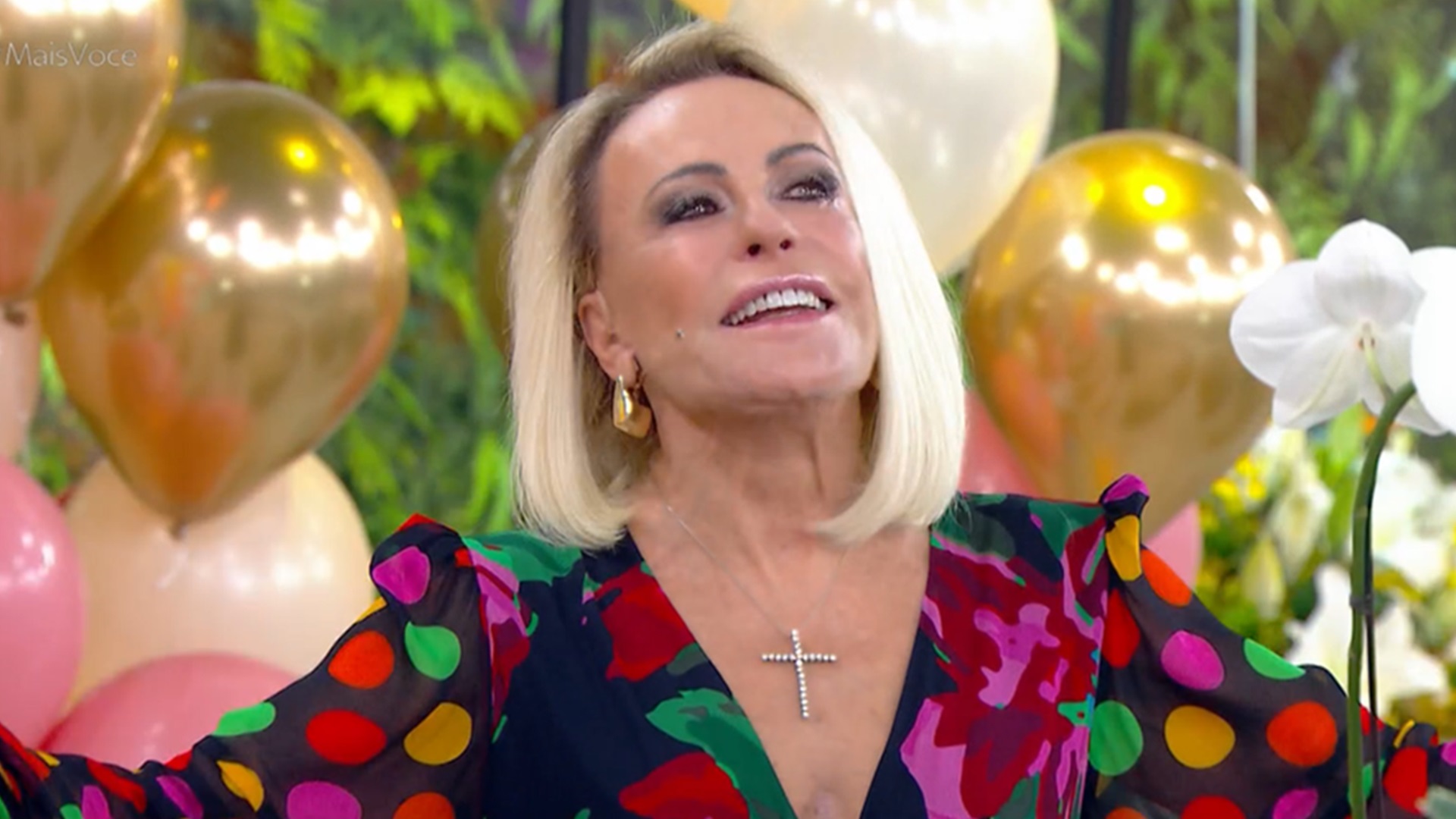 Ana Maria Braga ganha surpresa do noivo e se antecipa: ‘Meu marido’