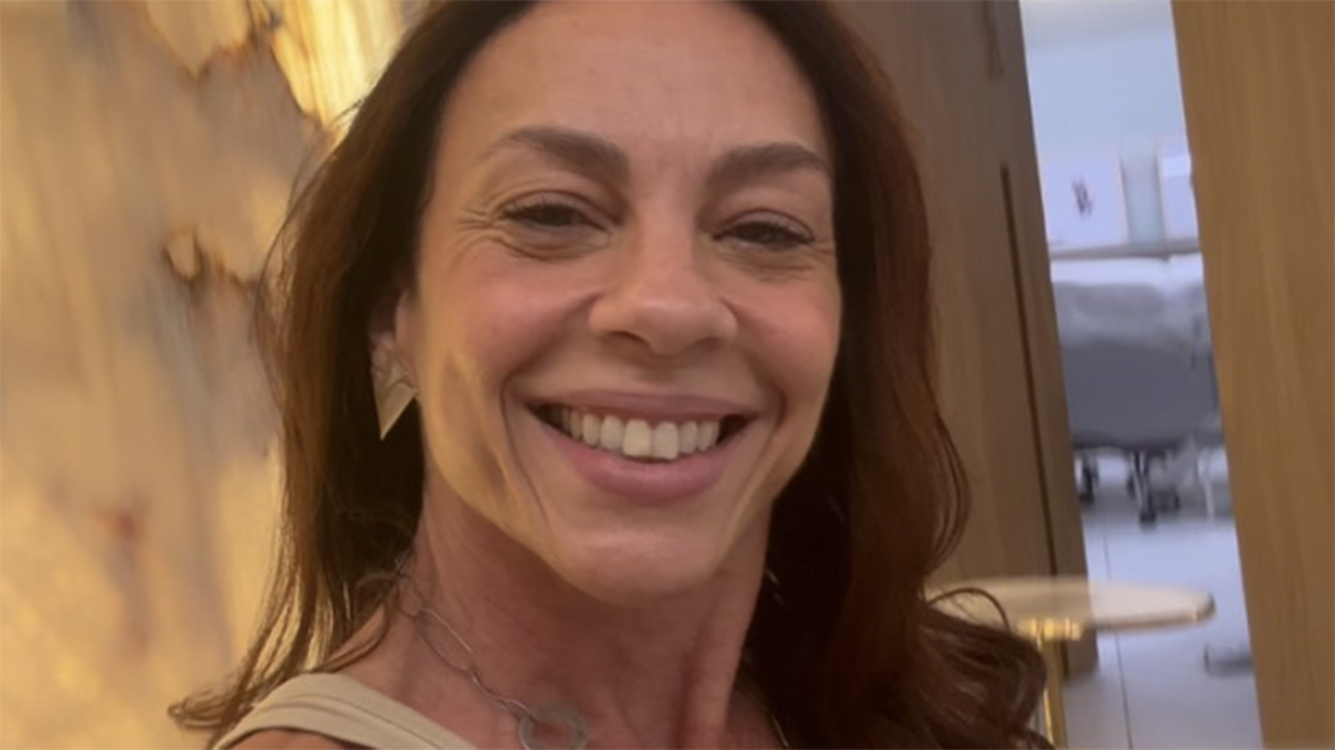 Atriz de História de Amor, Carla Marins surge magérrima em nova foto