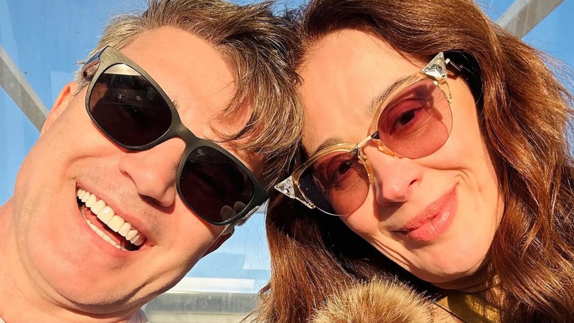 Claudia Raia encanta ao posar com o marido e o filho caçula. Veja!