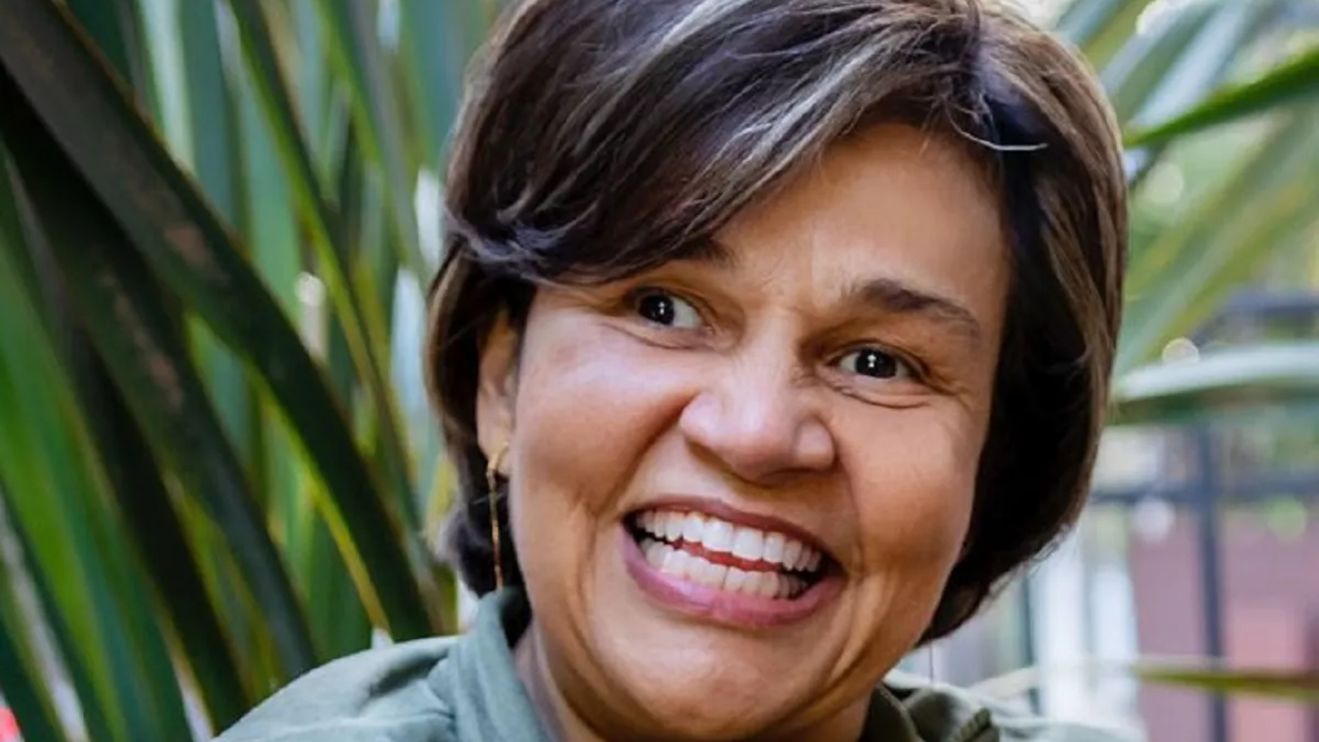 Claudia Rodrigues defende o uso de canabidiol no combate aos sintomas da esclerose múltipla