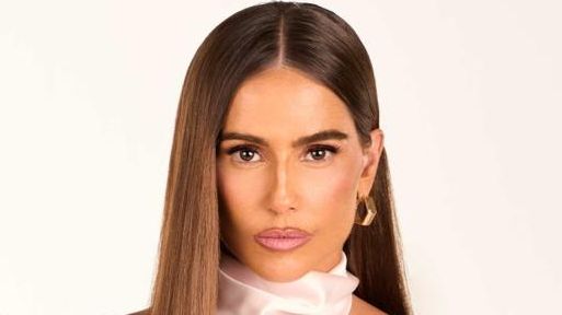 Deborah Secco rebate julgamentos e reforça liberdade feminina: ‘Nunca me impediu de falar’