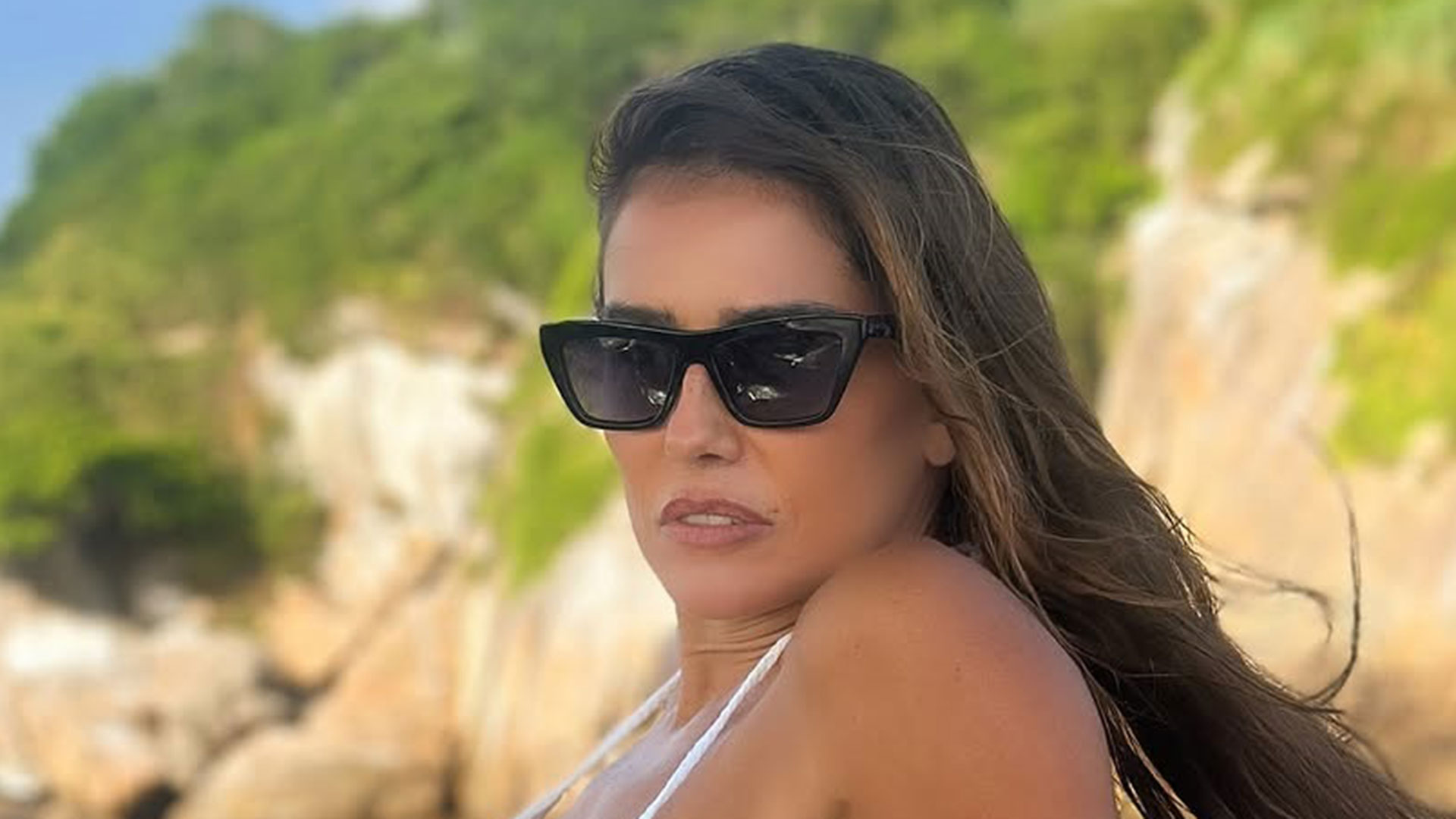 Deborah Secco faz revelações sobre sua vida amorosa: ‘Nunca tive medo’