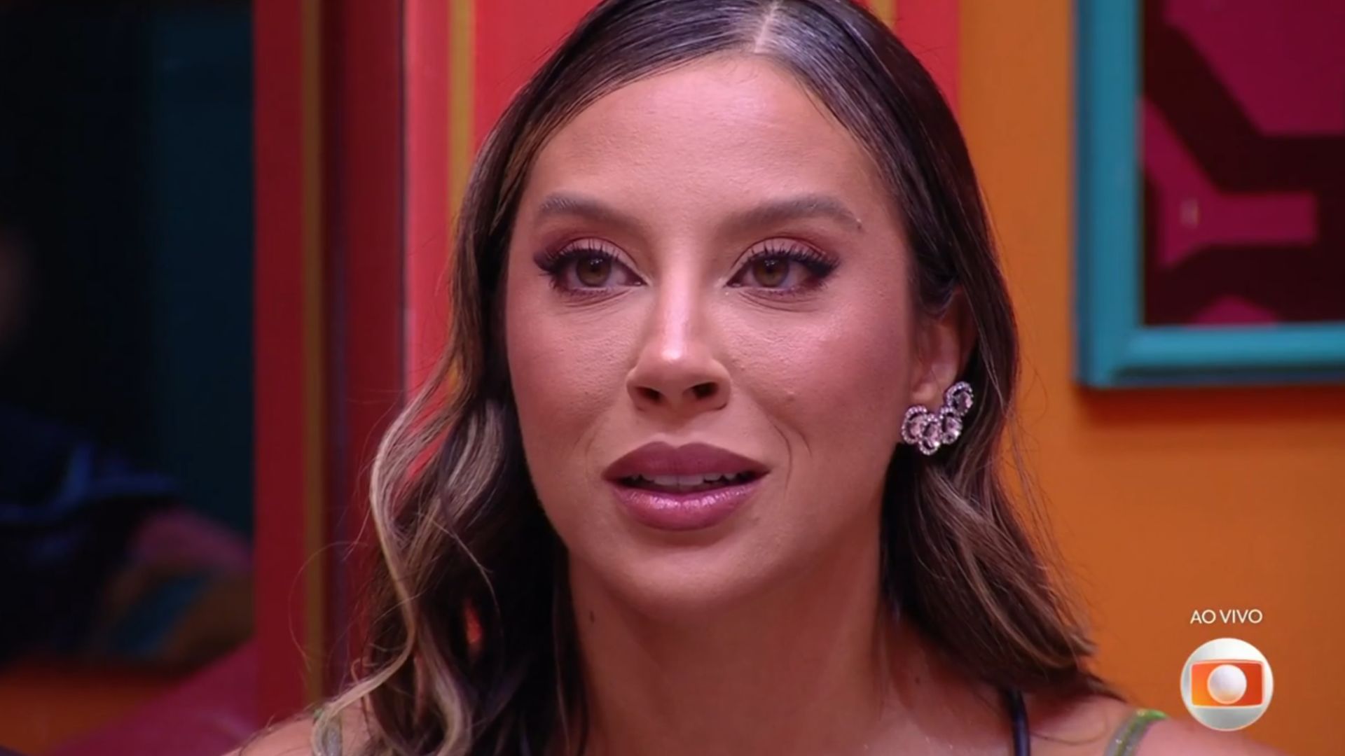 Fama sobe à cabeça? Psicóloga aponta risco de paranoia em Renata pós-BBB 25
