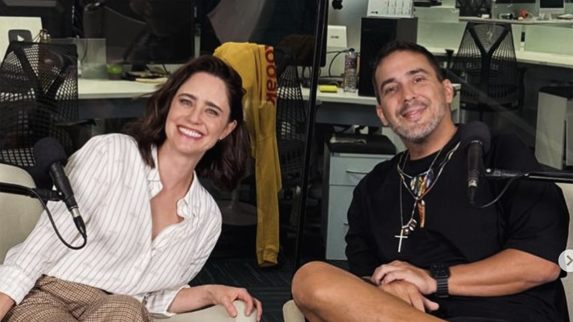 Ex-namorados, André Marques e Fernanda Vasconcellos reaparecem juntos