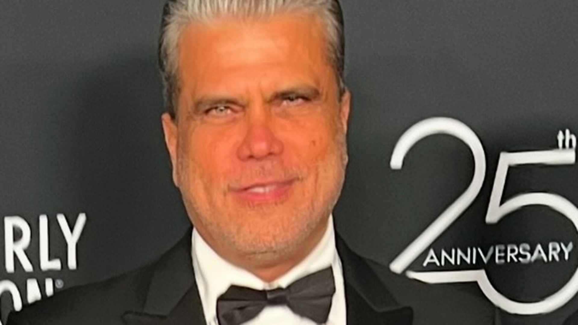 Frederico Lapenda celebra o sucesso do Beverly Hills Film Festival