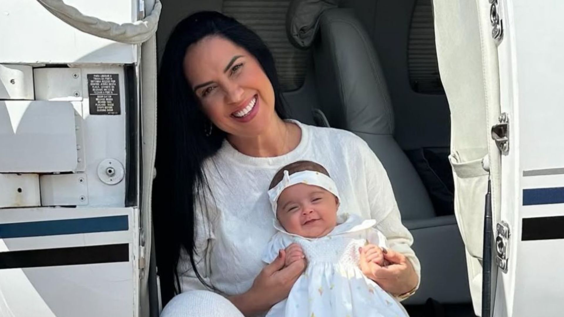 Filha de Graciele Lacerda e Zezé Di Camargo, Clara rouba a cena em nova foto: “Miss simpatia”