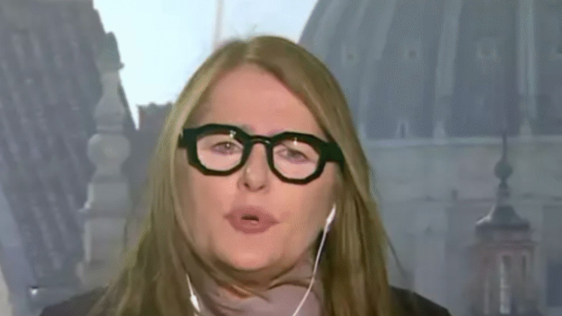 Onde fica o telhado em que Ilze Scamparini aparece na Globo?