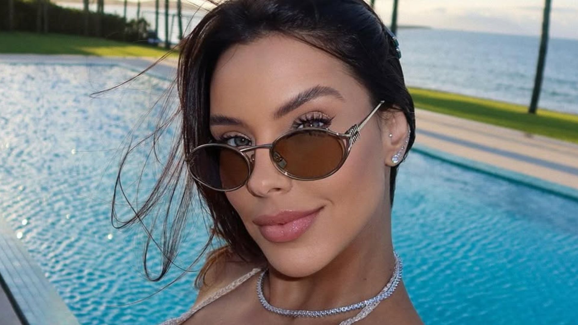 Ex-BBB Ivy Moraes ostenta corpo escultural durante viagem: ‘Perfeita’