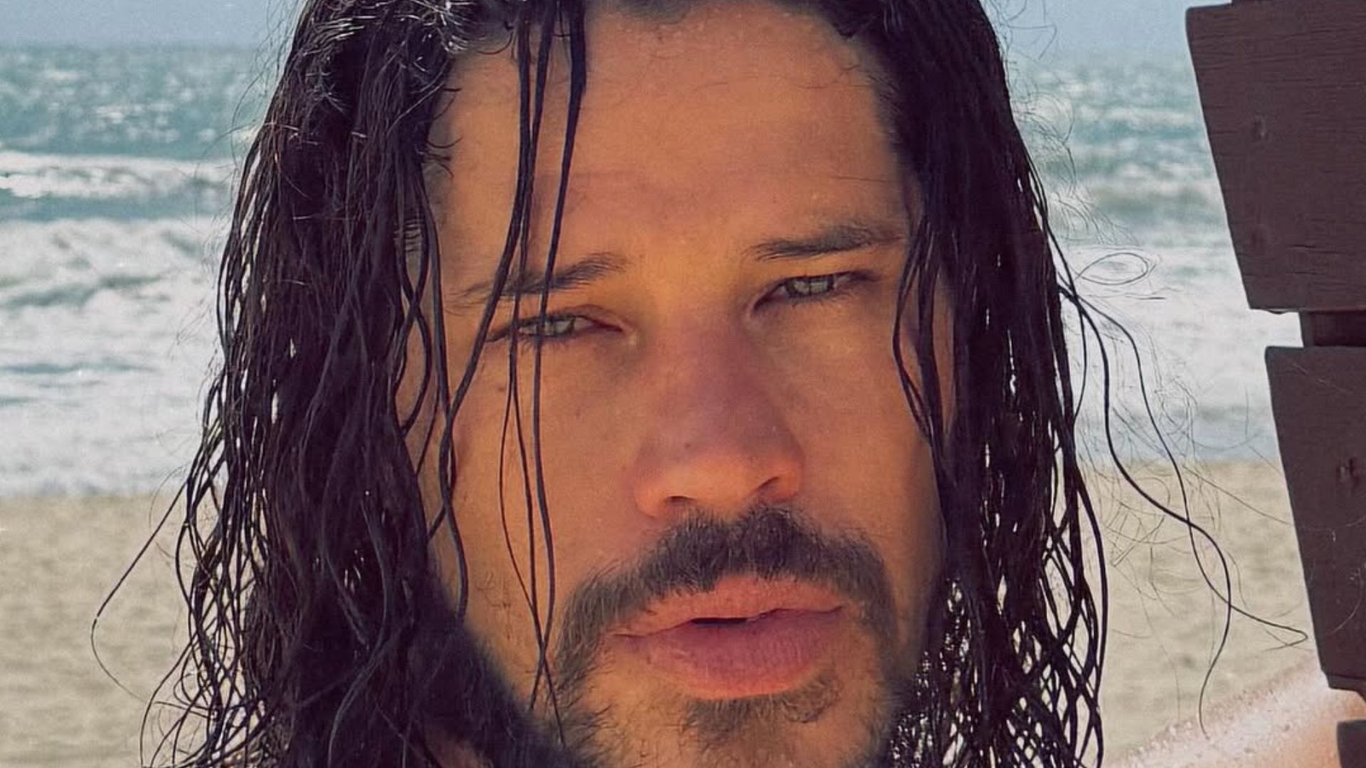 José Loreto levanta rumores de novo affair com ex-BBB após flagra