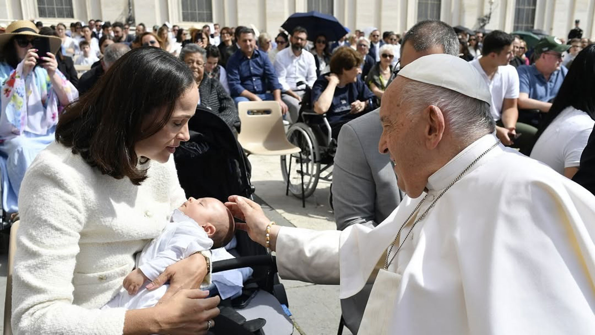 Leticia Cazarré relembra momento especial com Papa Francisco: ‘Privilégio’