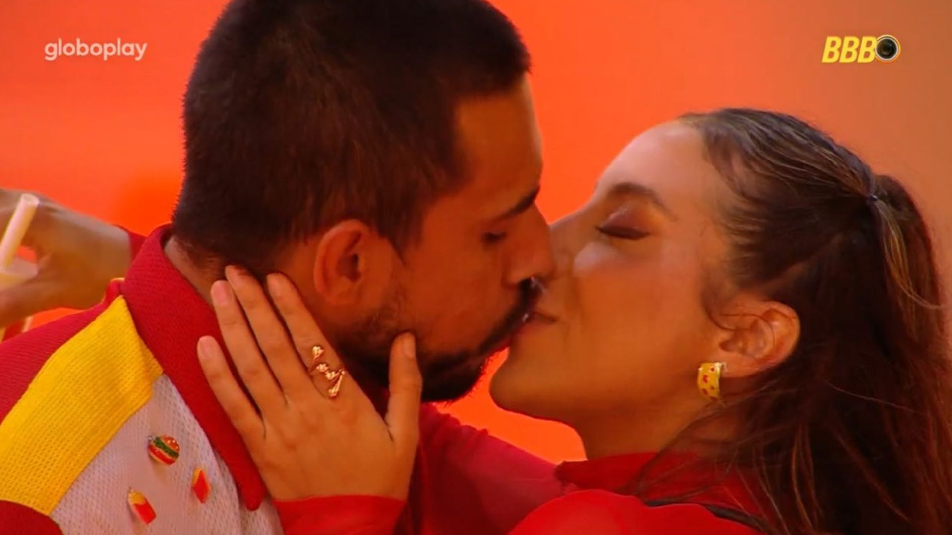BBB 25: Irmão de Renata opina sobre romance da sister com Maike