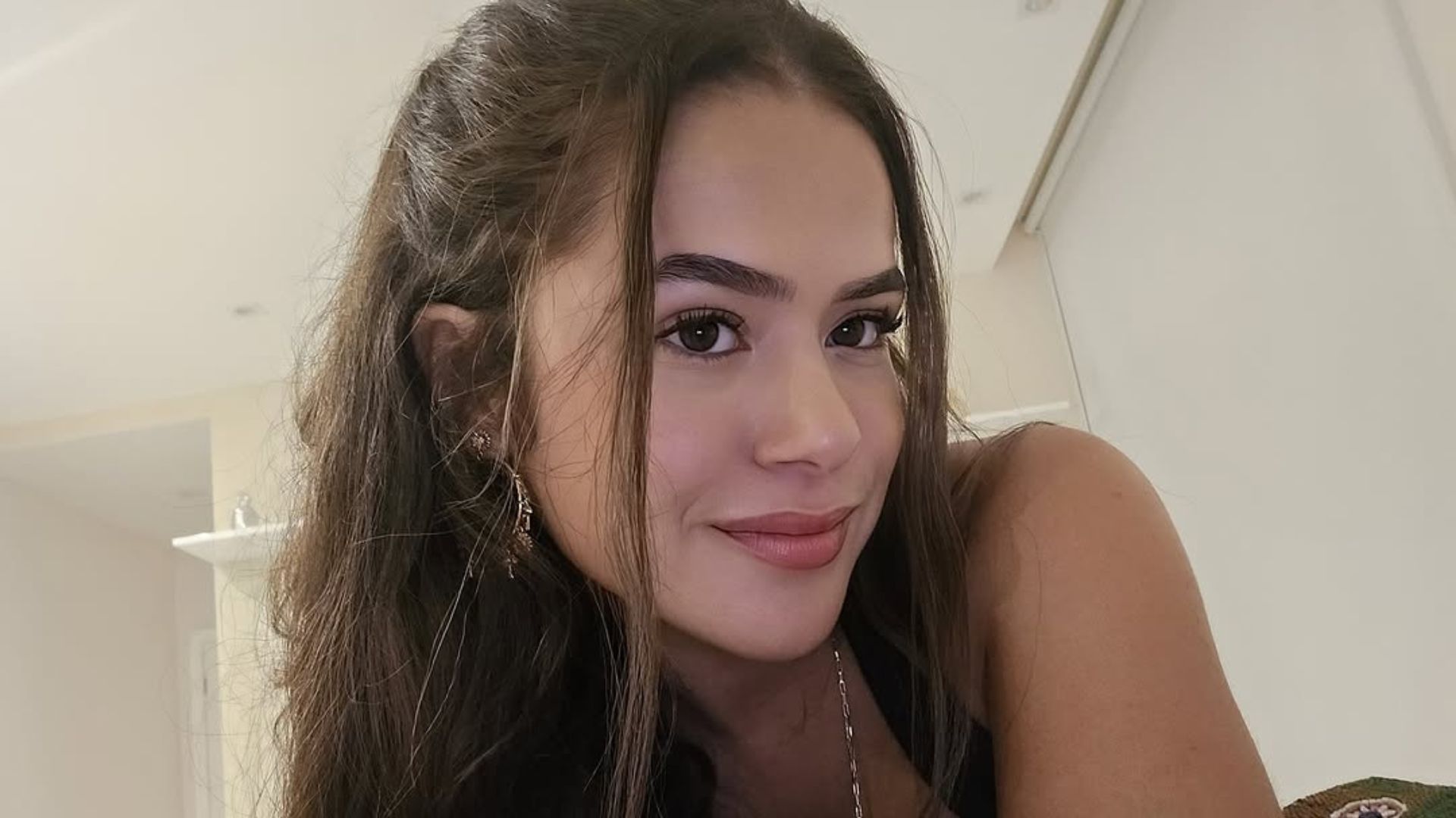 Maisa comenta sobre sentimentos de inveja e falsidade: ‘Vai afastando’