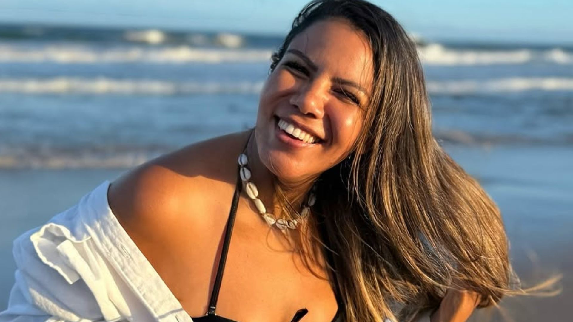 Ex de Davi Brito, Mani Reggo vive novo romance com cantor; saiba quem é