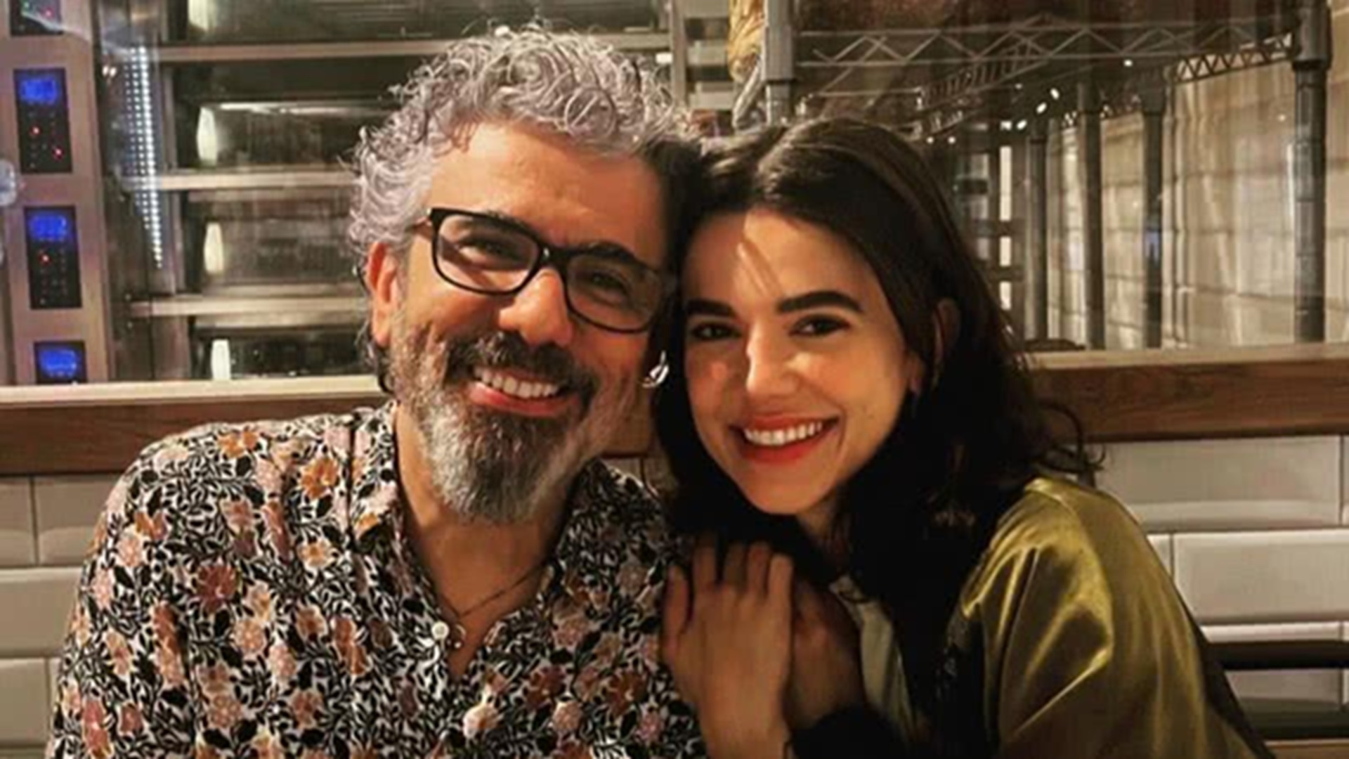 Pai de Manu Gavassi conta como está a filha e celebra chegada da neta