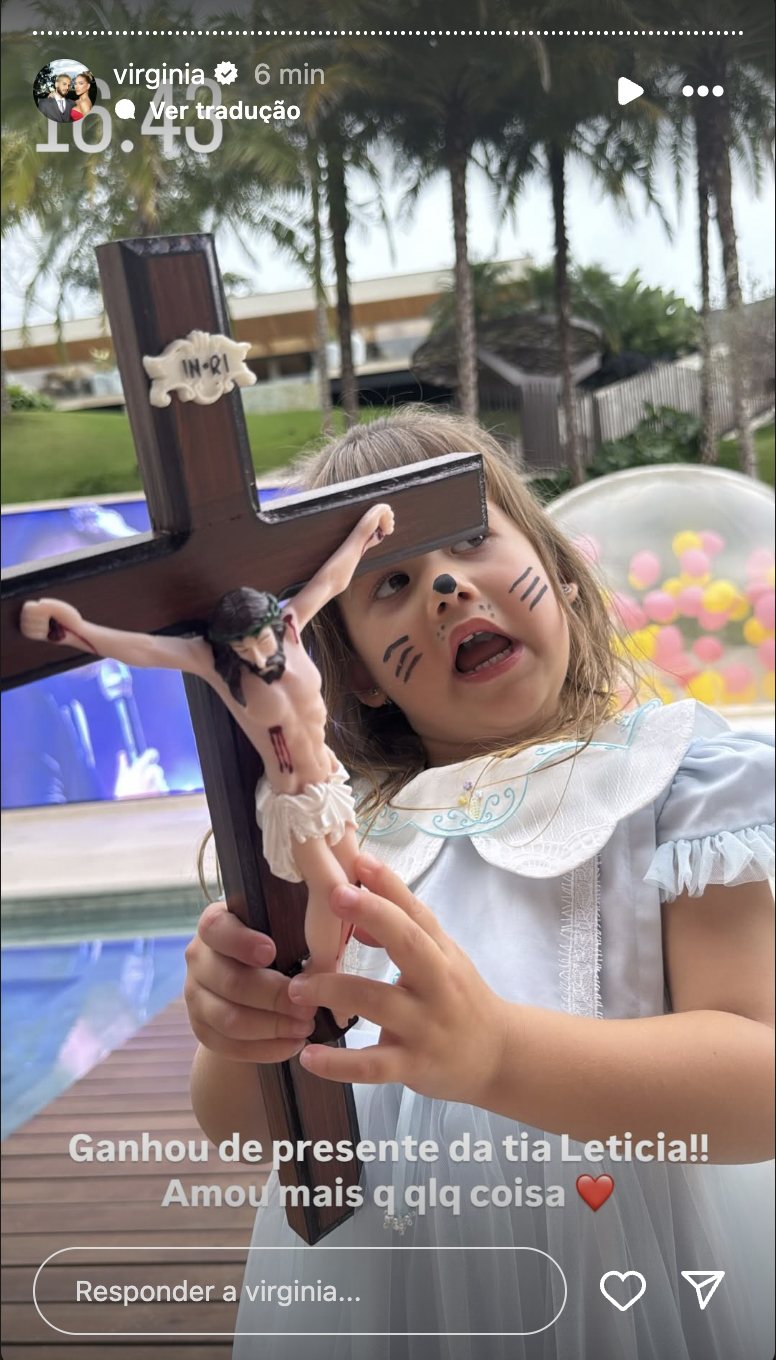Maria Alice ganhou imagem de Jesus Cristo de presente