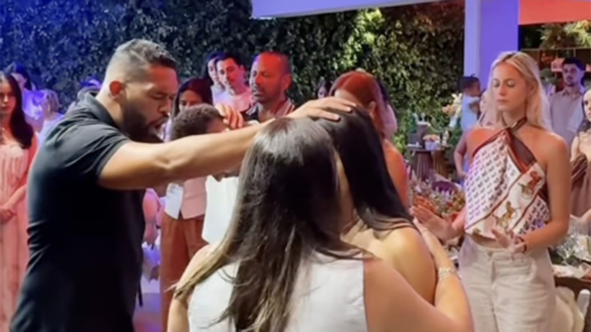 Neymar Jr e Bruna Biancardi recebem bênção em almoço de Páscoa