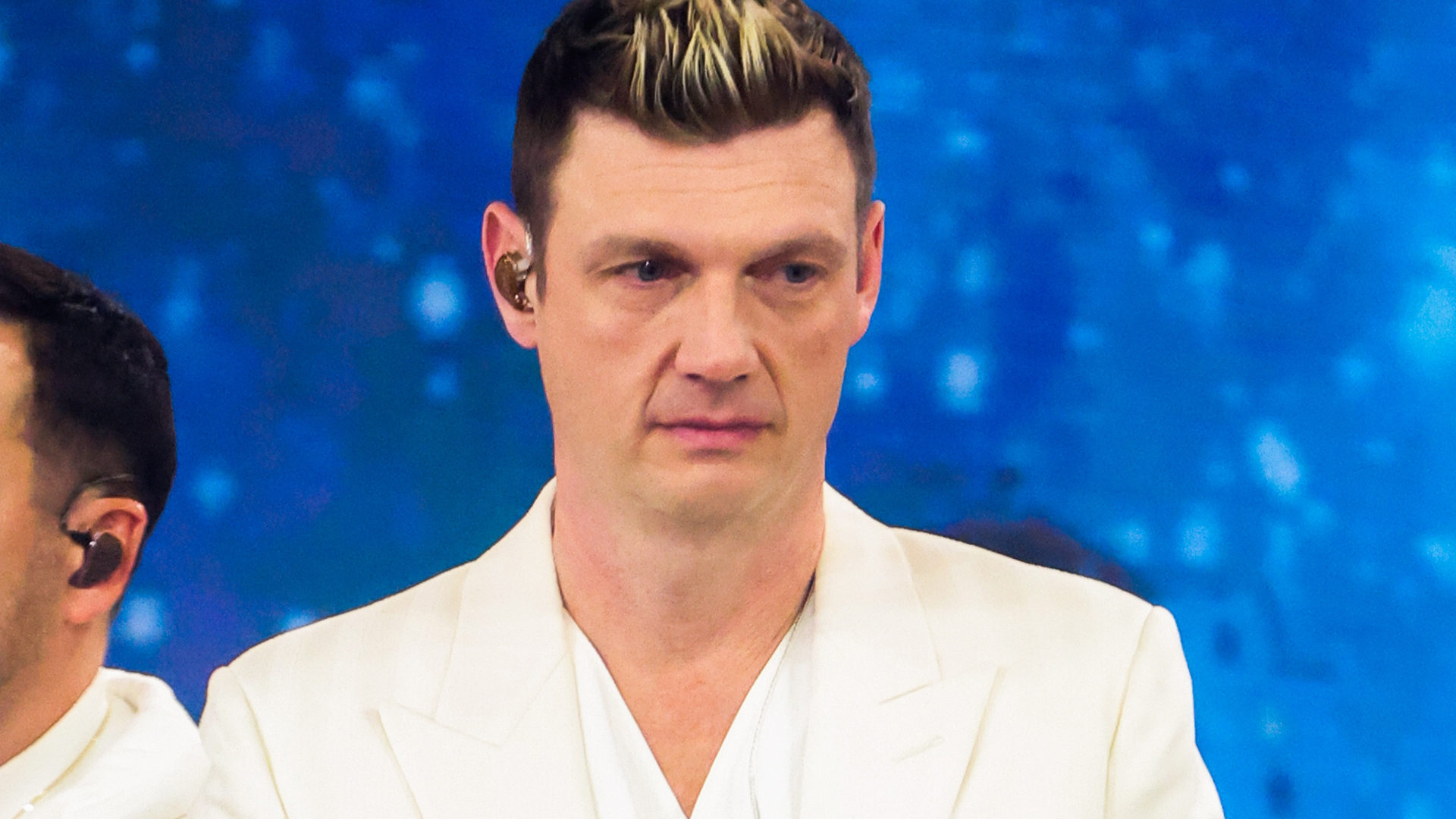 Mulher acusa Nick Carter de abuso sexual que a levou a ter um câncer
