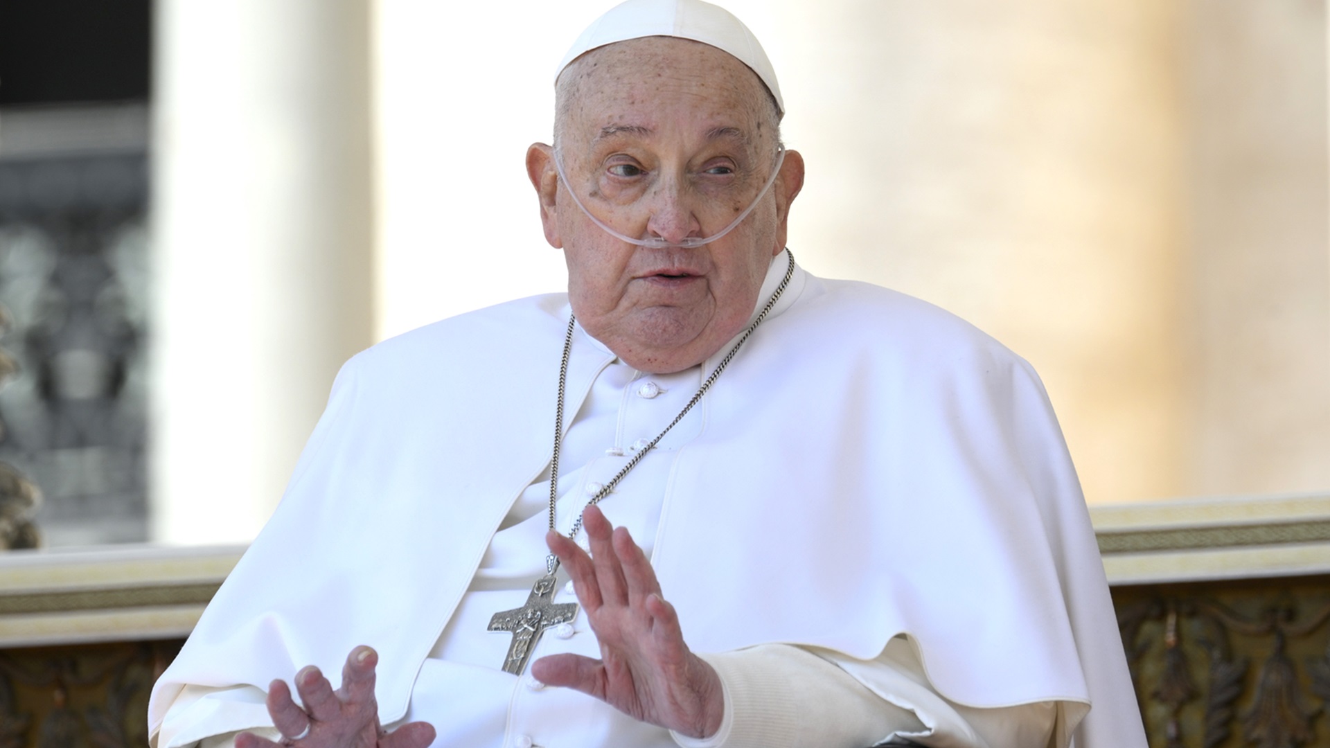 Sem dinheiro, parente do Papa Francisco viaja para funeral após doação