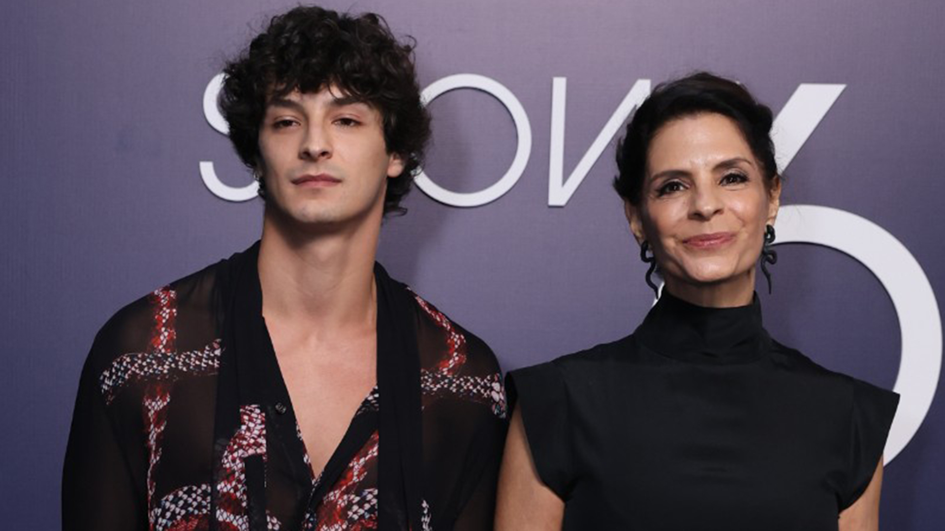 Mãe e filho fora e dentro de cena: Helena Ranaldi e Pedro Waddington estreiam juntos em peça de drama