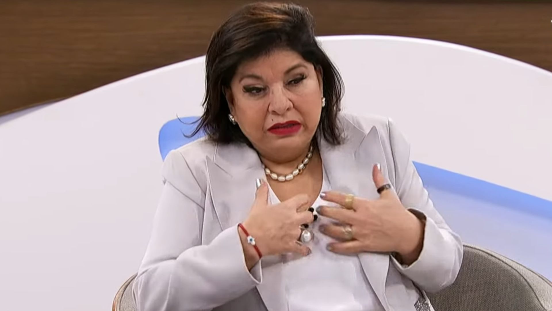 Psiquiatra analisa compulsão de Roberta Miranda: ‘Perde o controle’