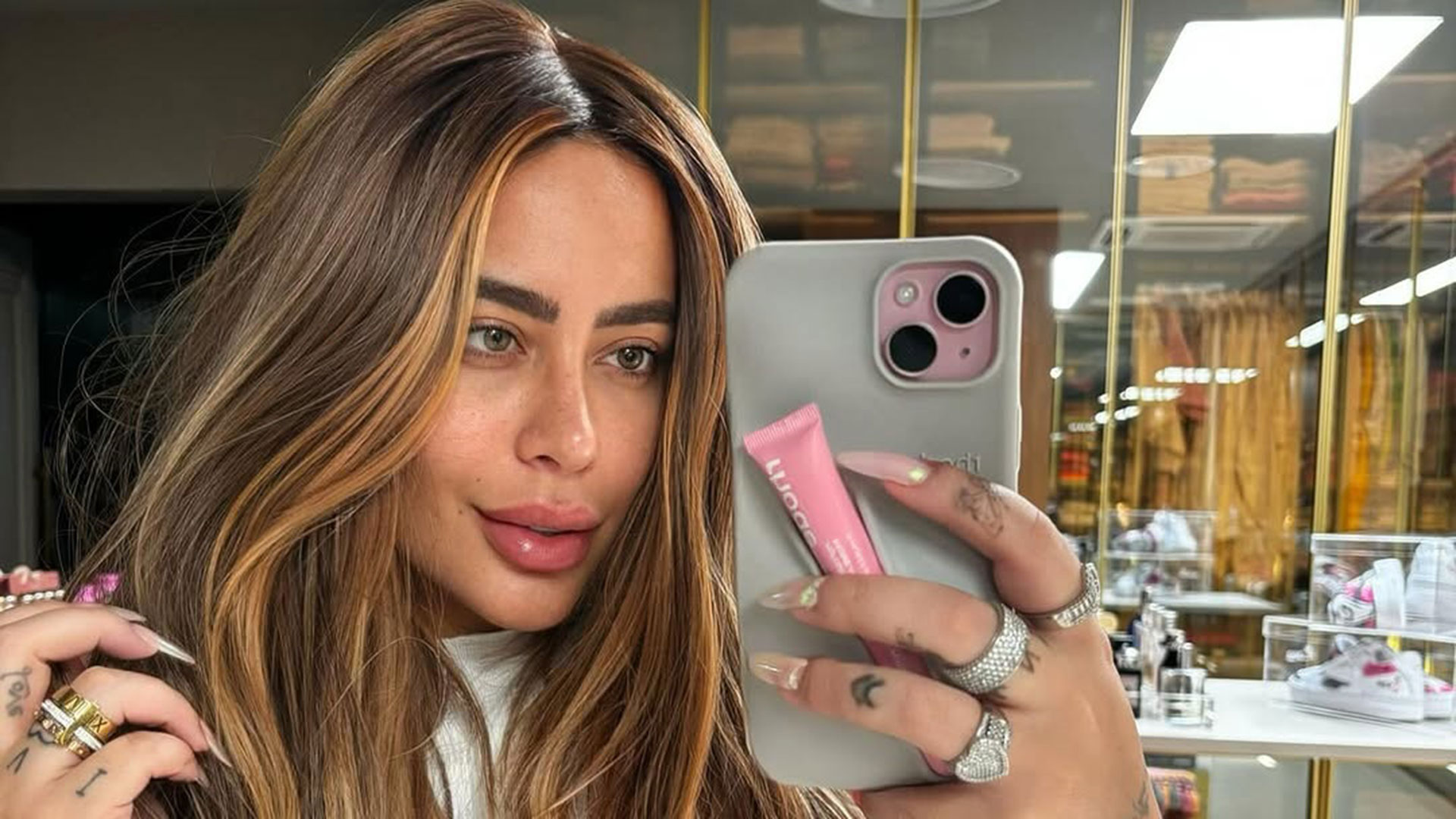 Rafaella Santos exibe transformação radical no visual e recebe elogios