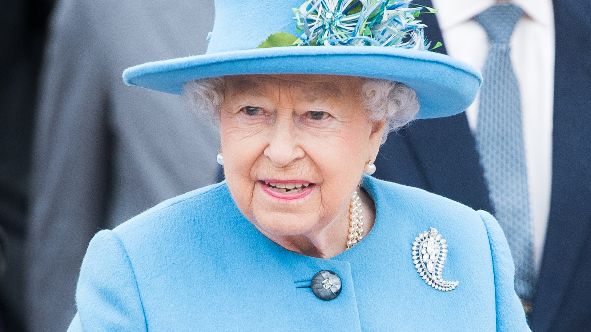Afilhado da rainha Elizabeth II morre após ferimento fatal