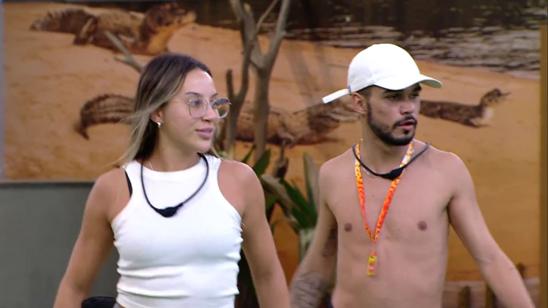 BBB 25: Renata mostra passos de dança para brother