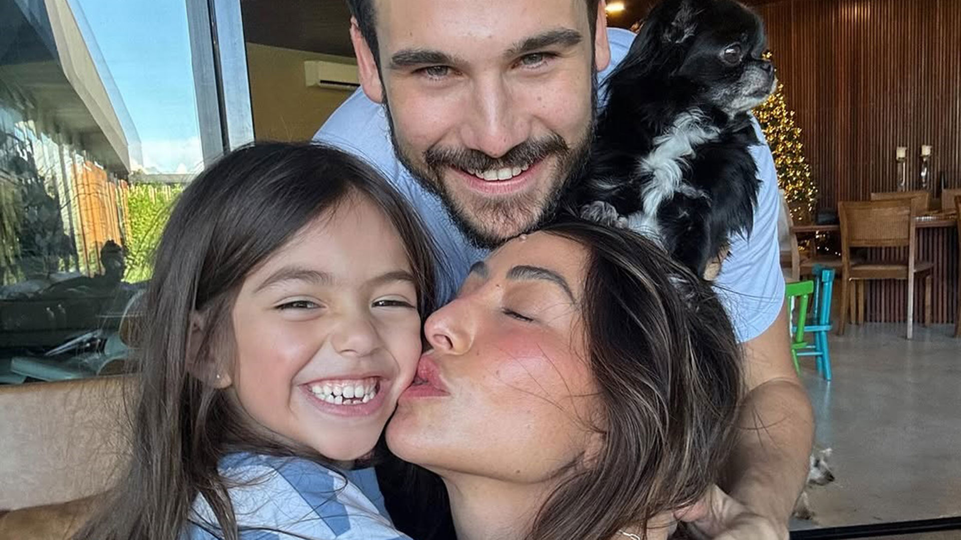 Sabrina Sato mostra momento fofo entre Nicolas Prattes e Zoe