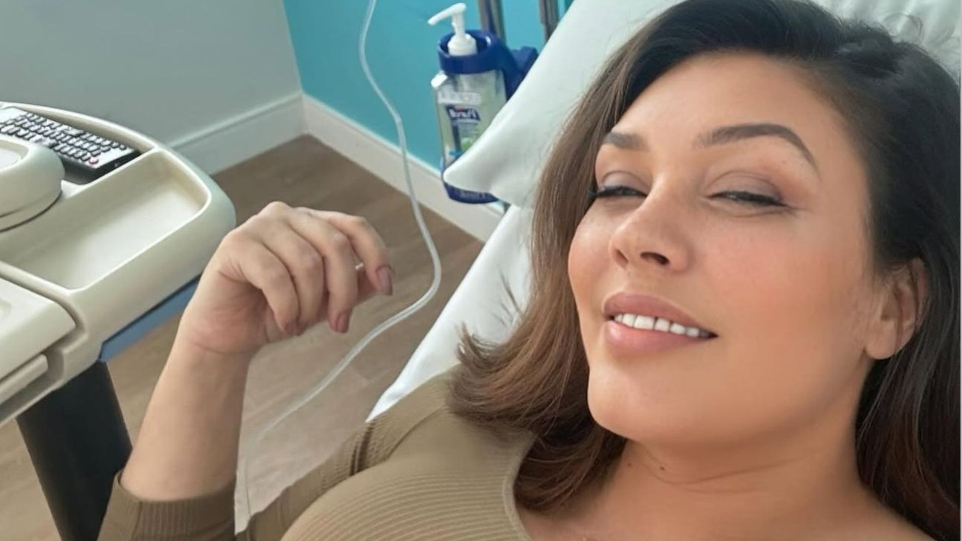 Simony traz atualização sobre tratamento contra o câncer ao realizar nova sessão de imunoterapia