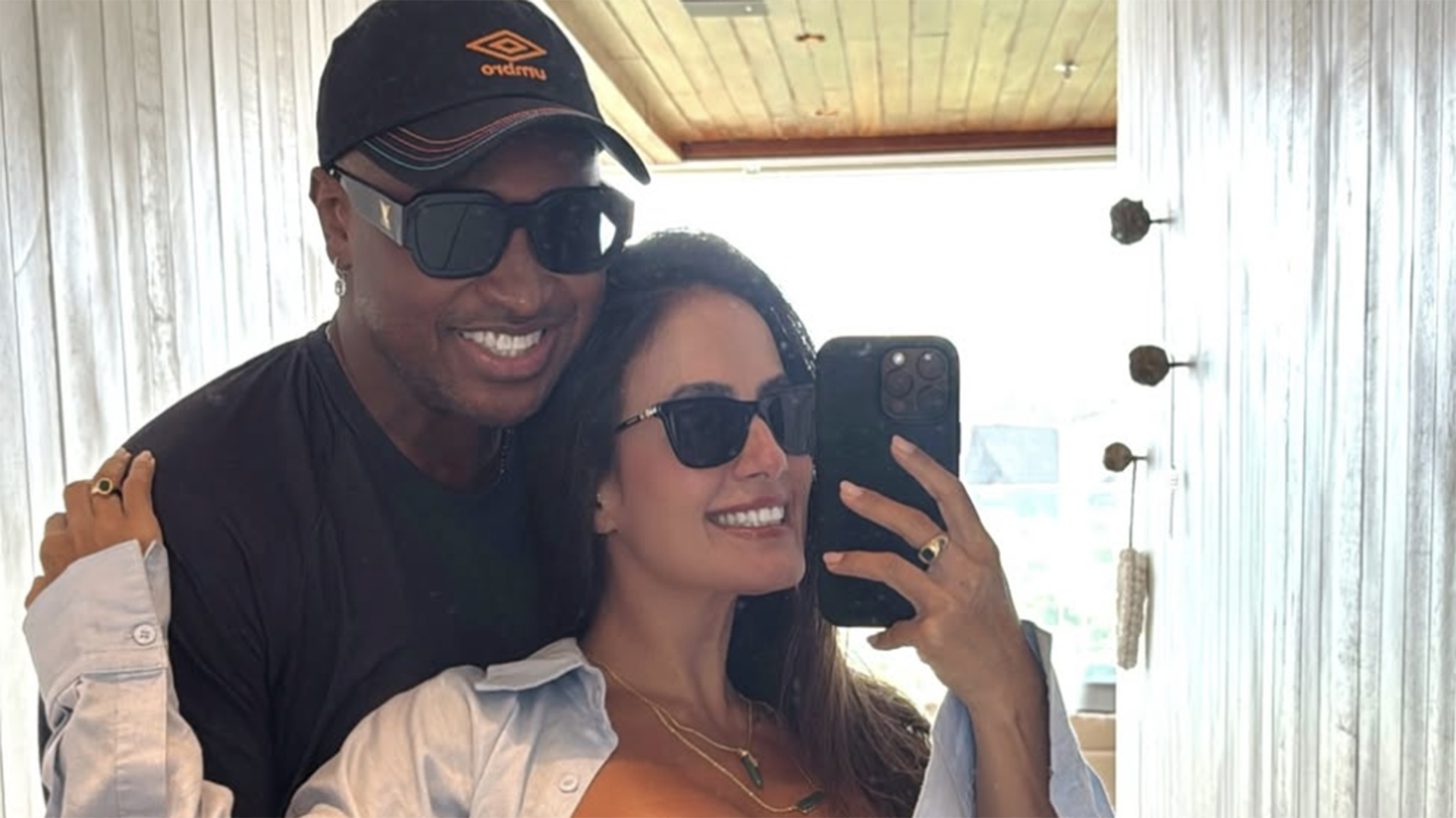 Thiaguinho reage ao ver foto da barriga de 4 meses de Carol Peixinho