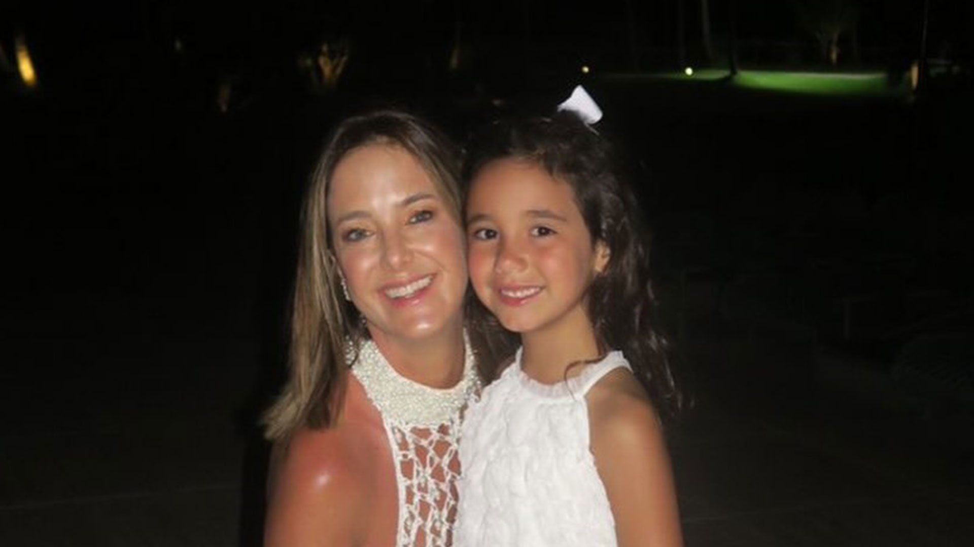 Ticiane Pinheiro mostra look escolhido pela filha Manuella: ‘Sozinha’