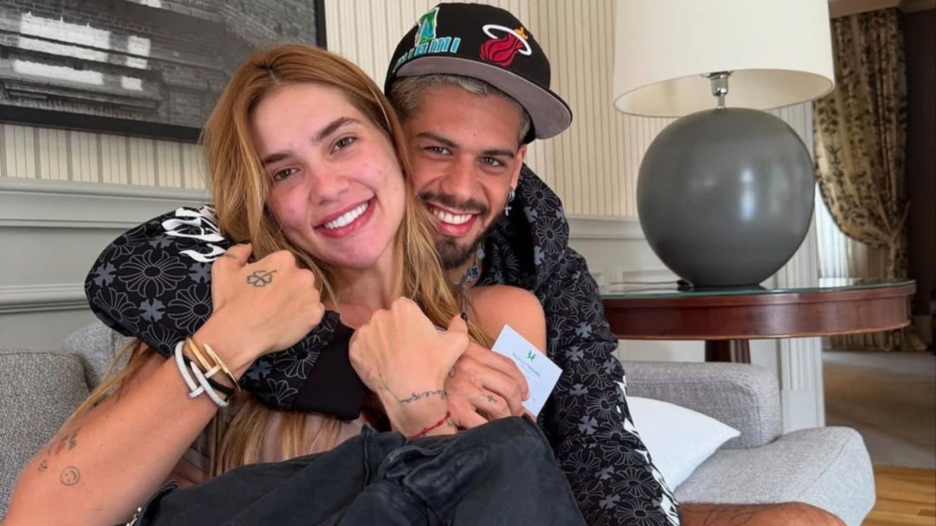 Zé Felipe afasta rumores de crise com Virginia e faz surpresa para a amada