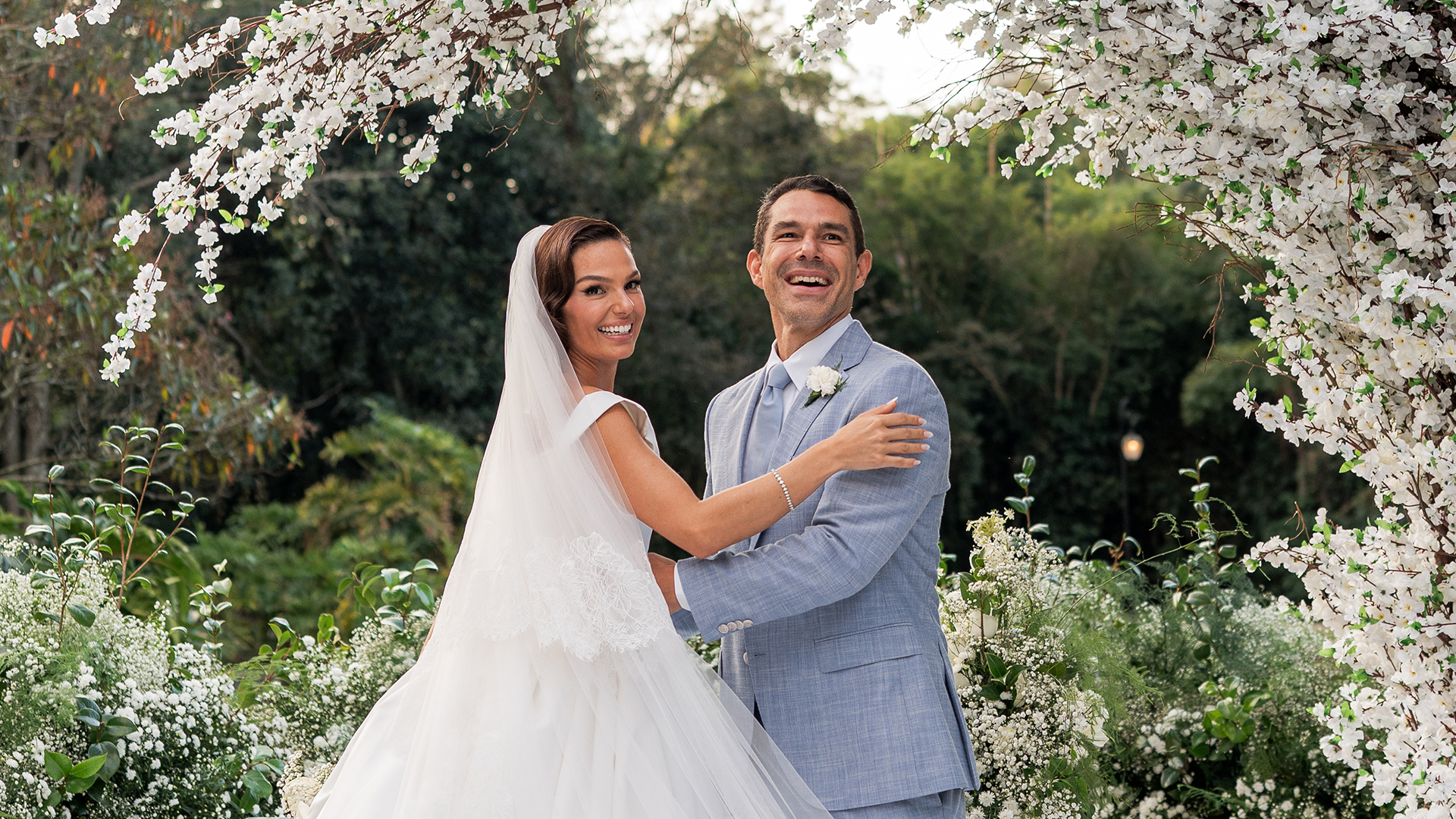Isis Valverde e Marcus Buaiz: veja as fotos oficiais do casamento