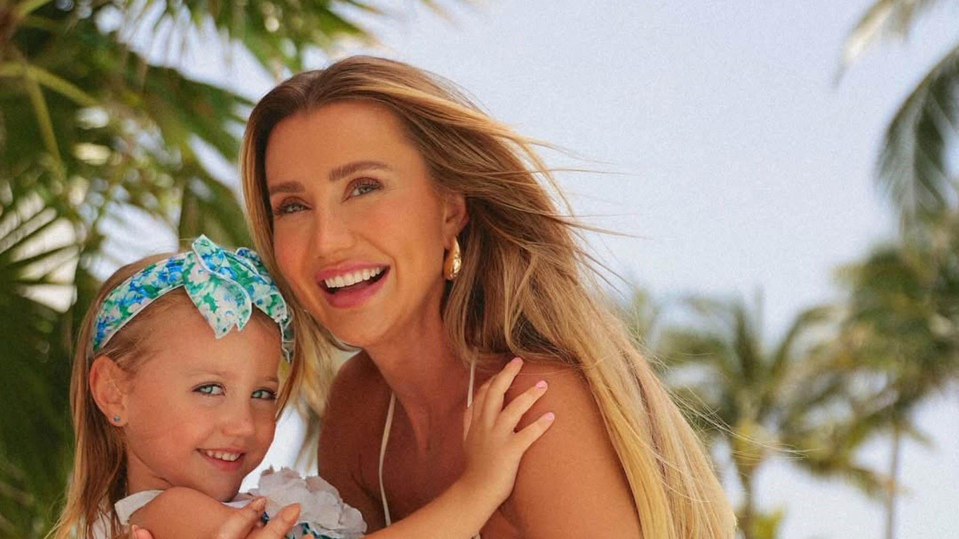 Ana Paula Siebert admite falha com a filha: ‘Coitada’