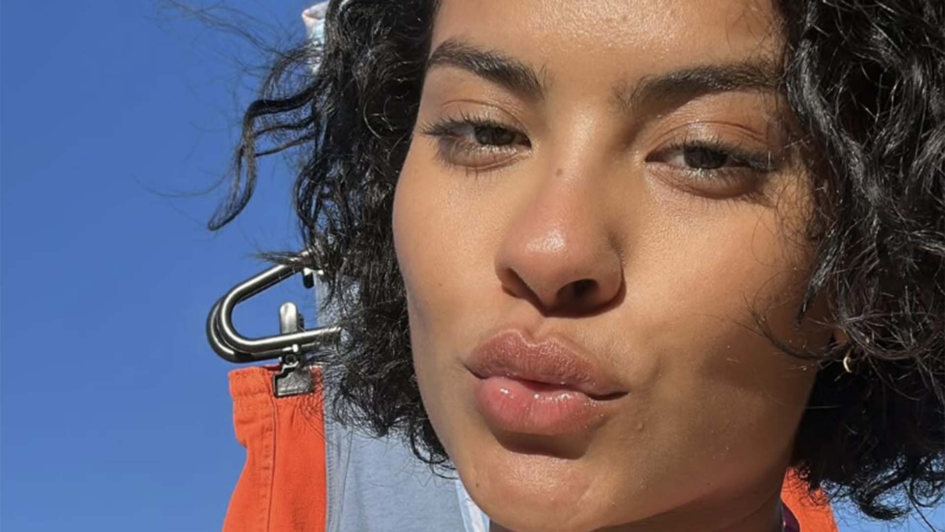 Bella Campos expõe truque para afastar energia negativa. Veja a foto