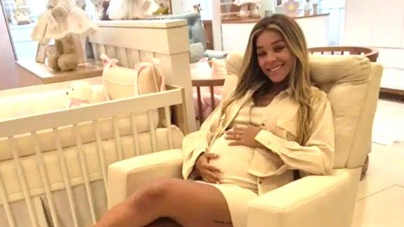 Montar o berço antes do bebê nascer dá azar?  Especialista comenta decisão de Brunna Gonçalves