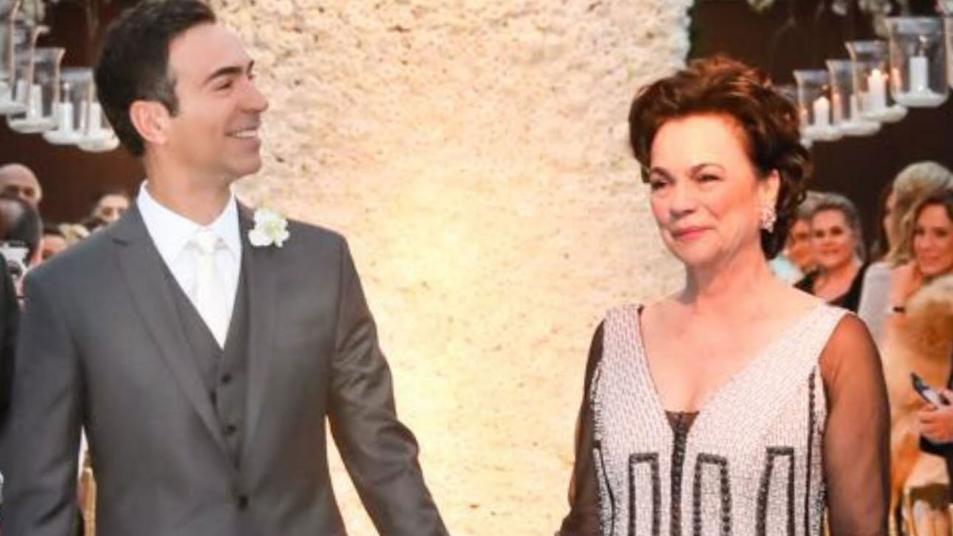 Cesar Tralli faz homenagem para mãe falecida: ‘Saudade eterna’