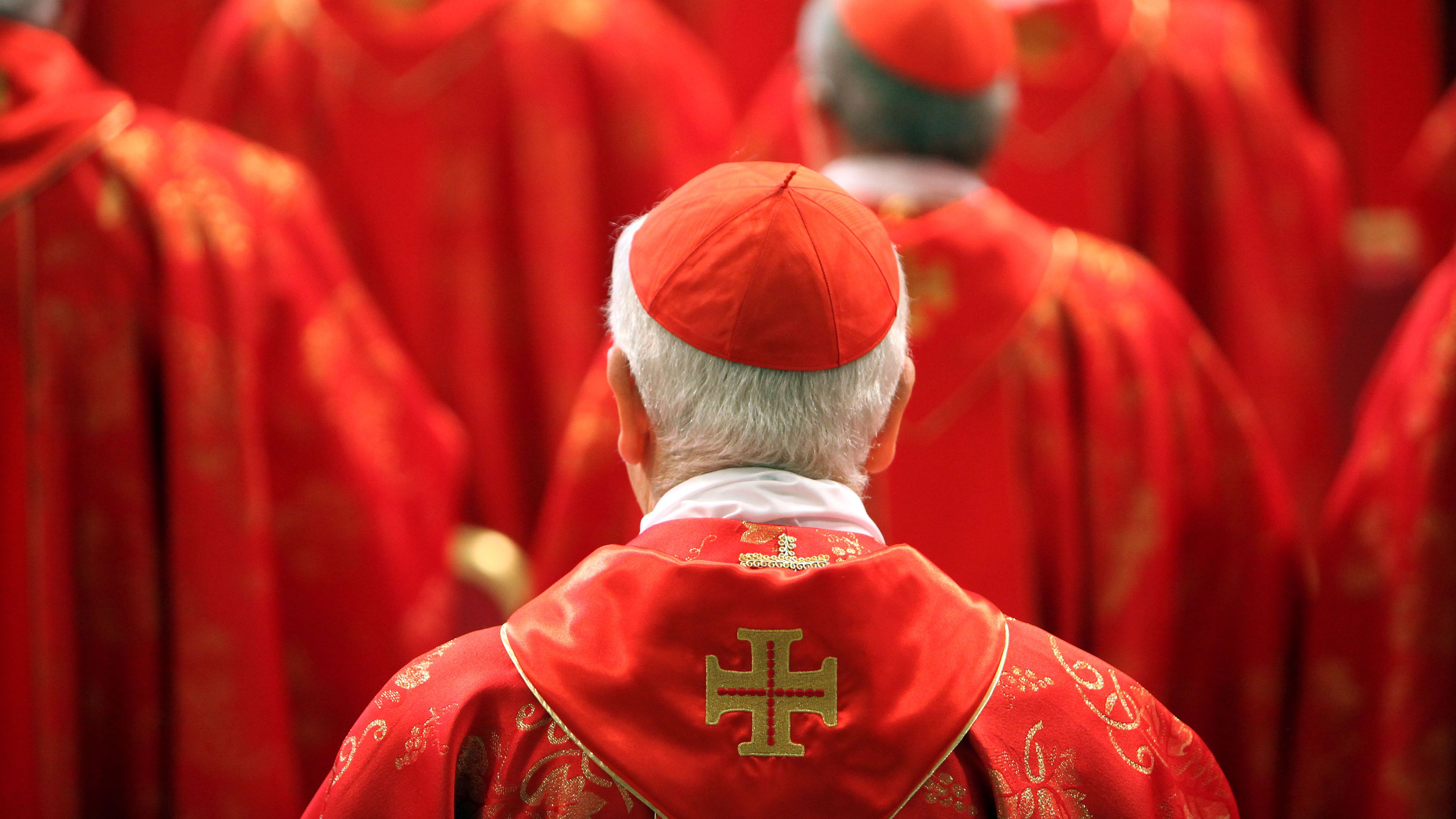 Teólogo explica ritos e regras do conclave: ‘Pode levar a excomunhão’