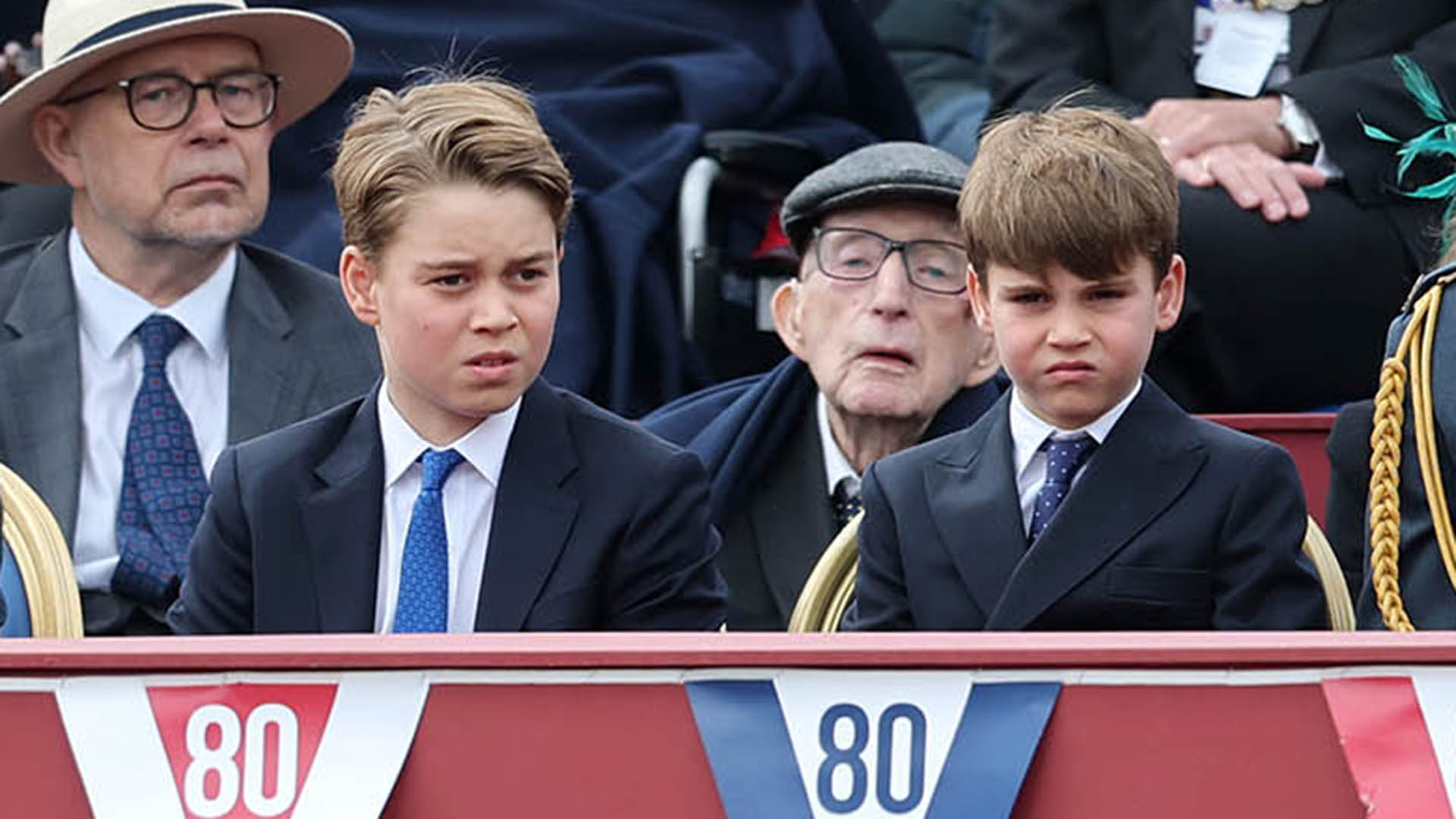 VÍDEO: Príncipe Louis imita o irmão, príncipe George, em evento oficial