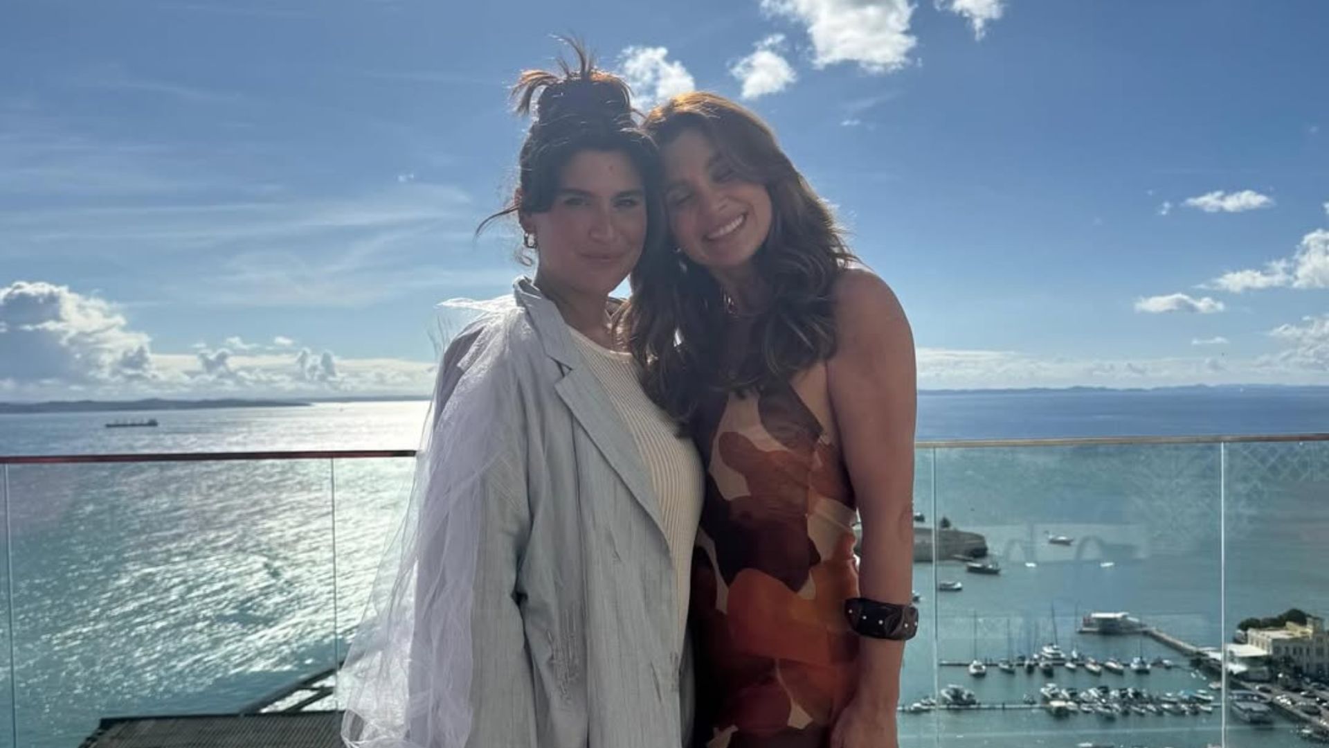 Flávia Alessandra encanta ao compartilhar fotos de viagem: ‘Da Bahia ao Piauí’