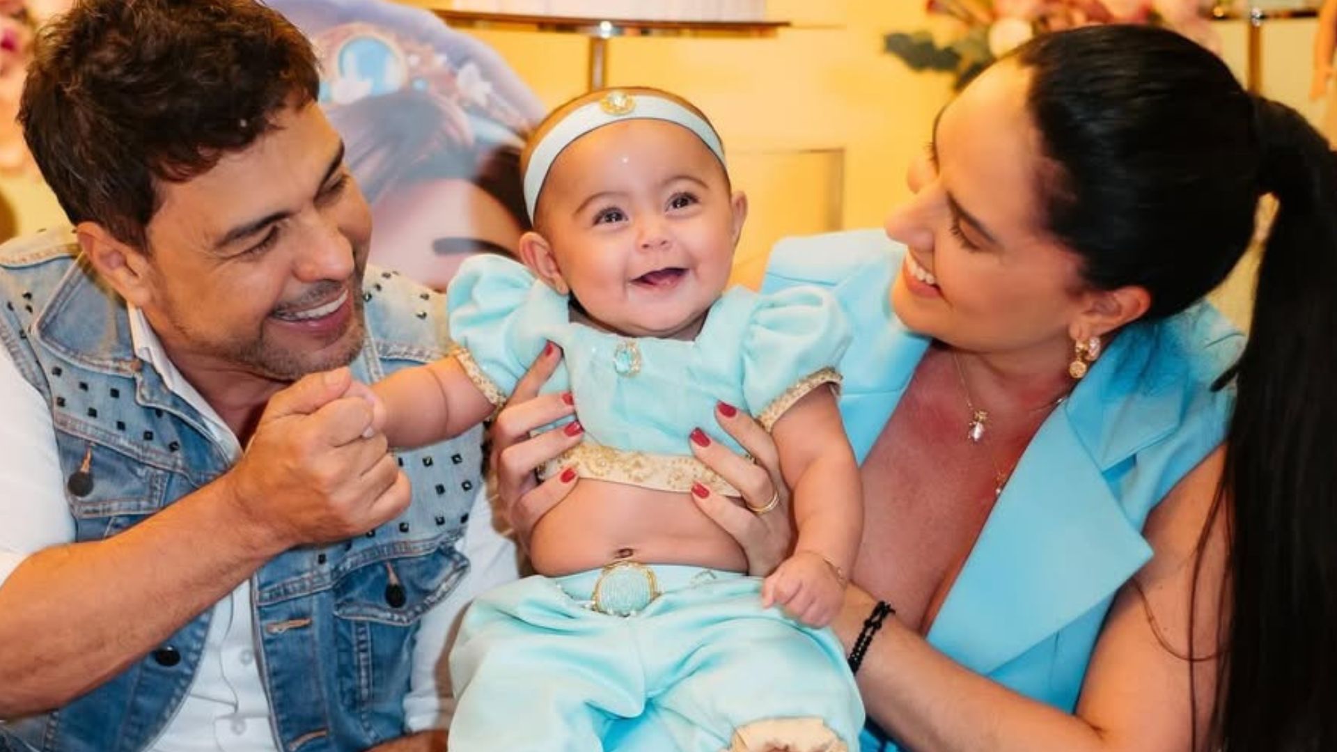 Graciele Lacerda mostra a família reunida na festa de mesversário da filha, Clara