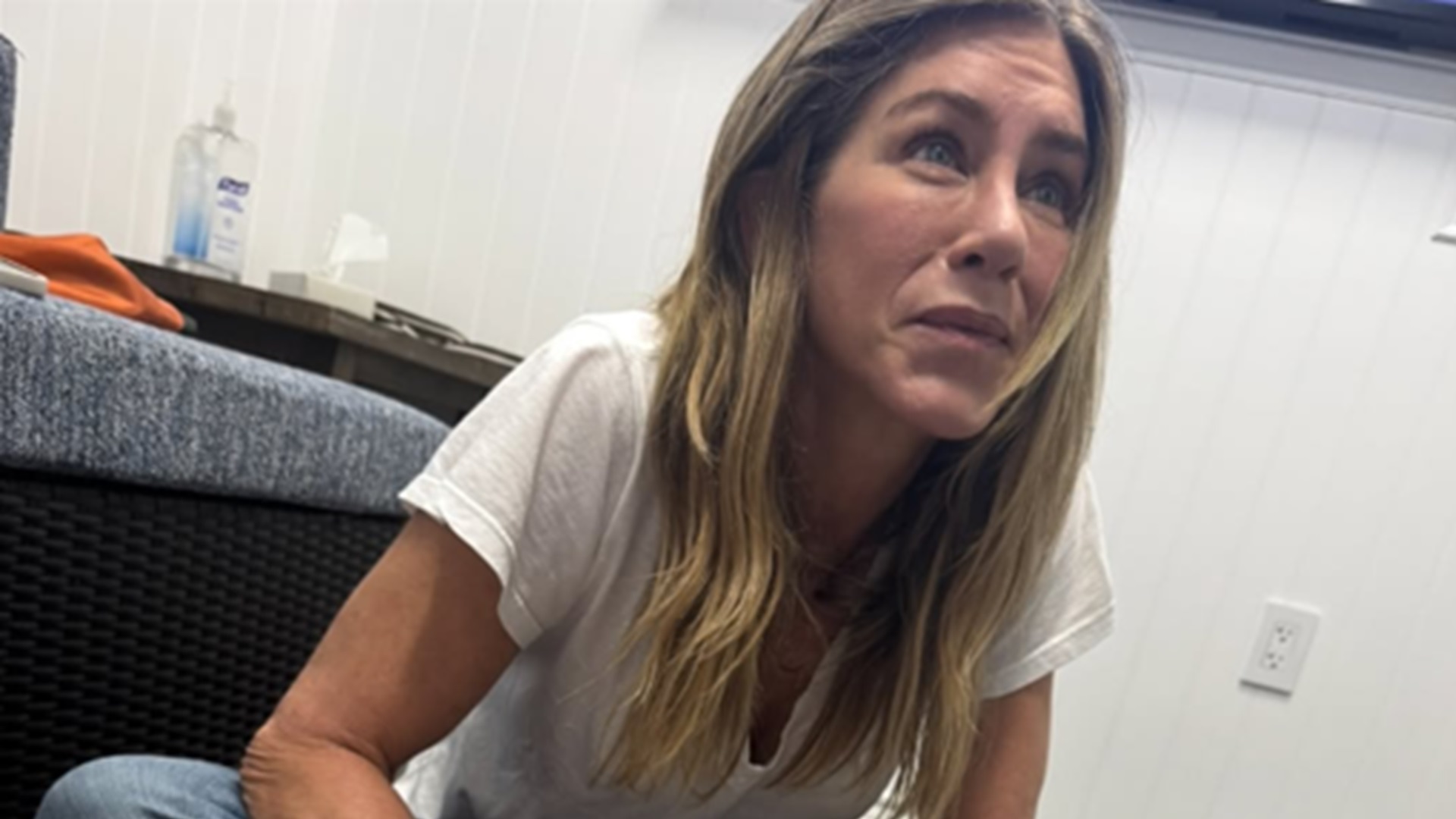 Jennifer Aniston deixa escapar informação privada e corre para apagar foto: ‘Que perigo’