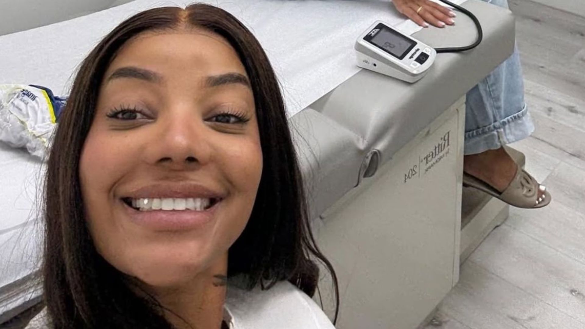Ludmilla transborda alegria ao acompanhar consulta de Brunna Gonçalves: “No paraíso”