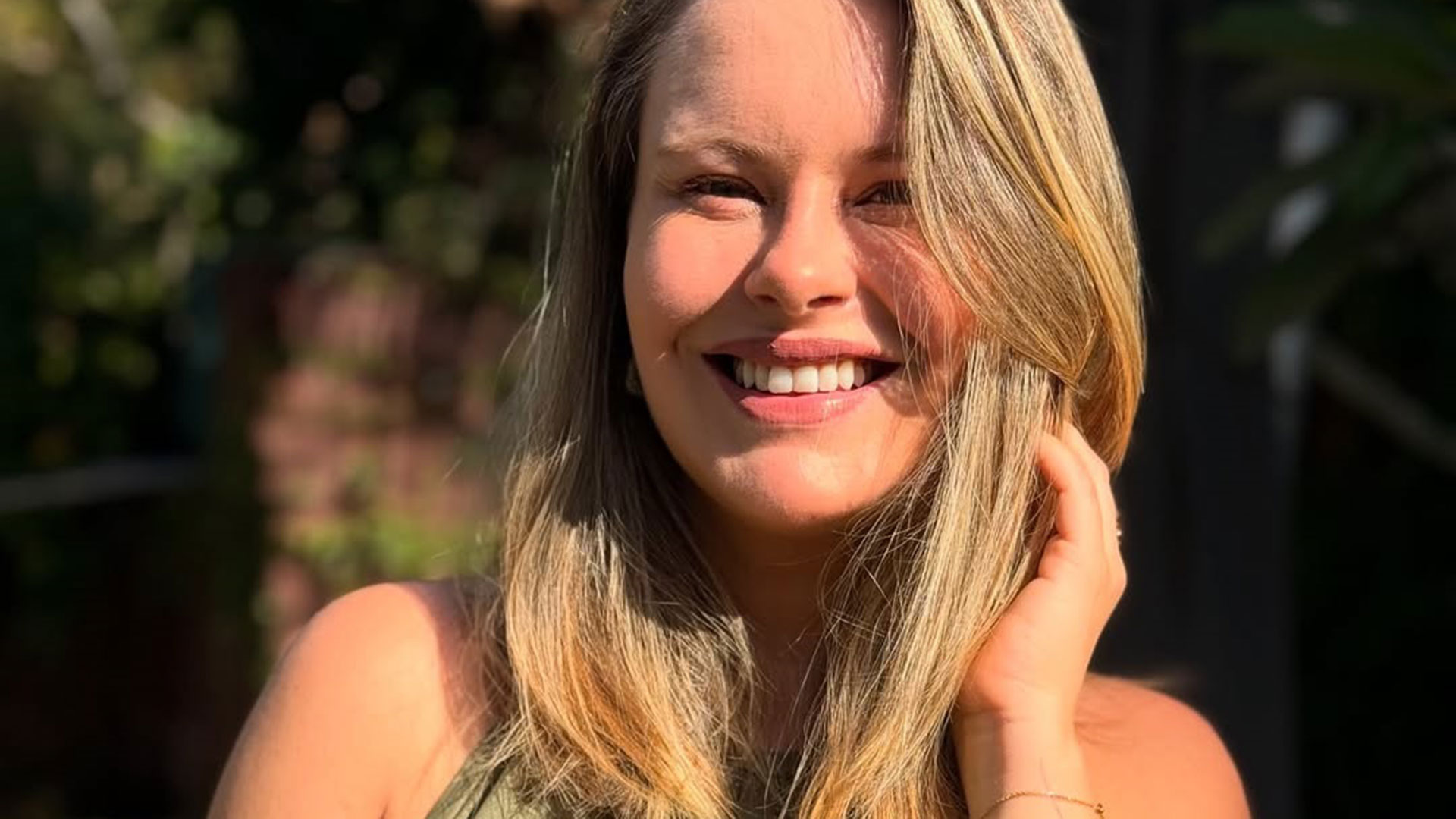 Mariana Bridi faz mudança radical no visual: ‘Não é peruca’