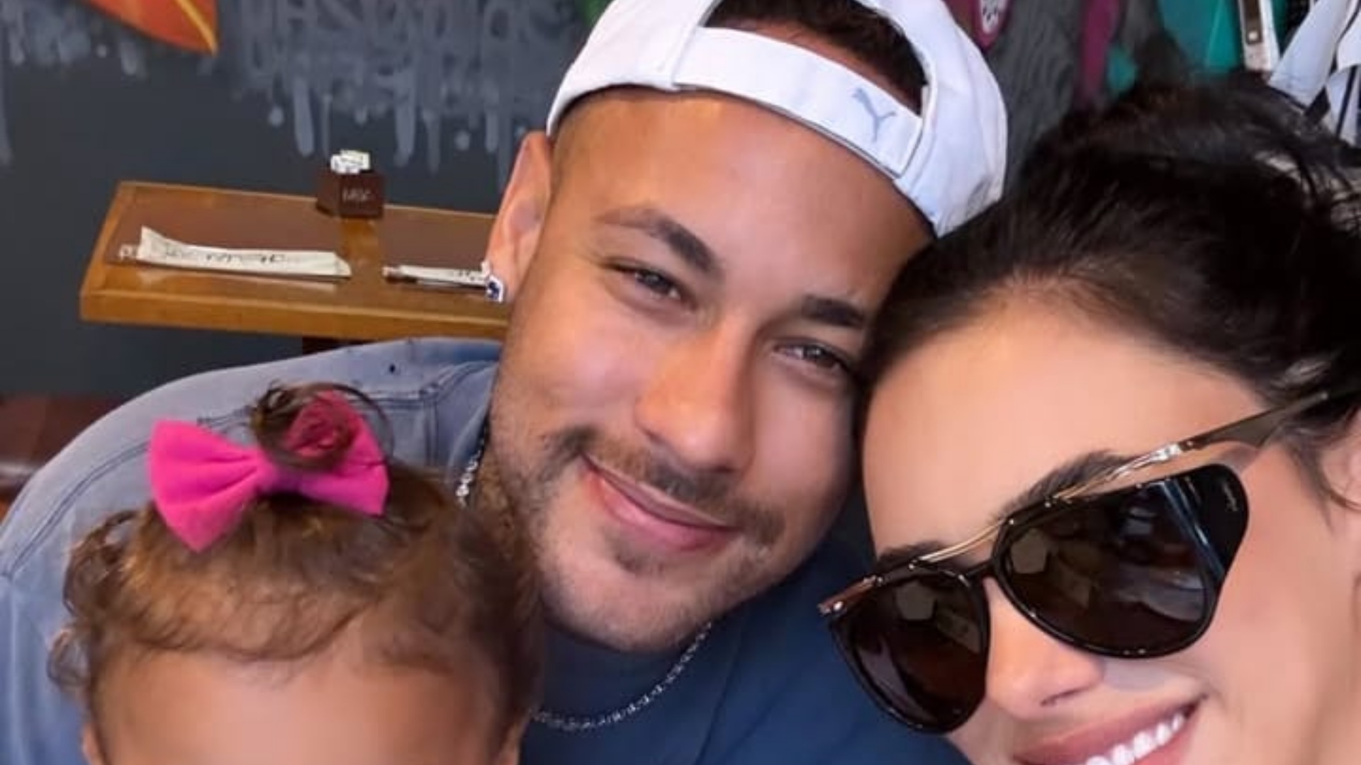 Neymar celebra volta de Bruna Biancardi e Mavie ao Brasil: ‘Elas chegaram’