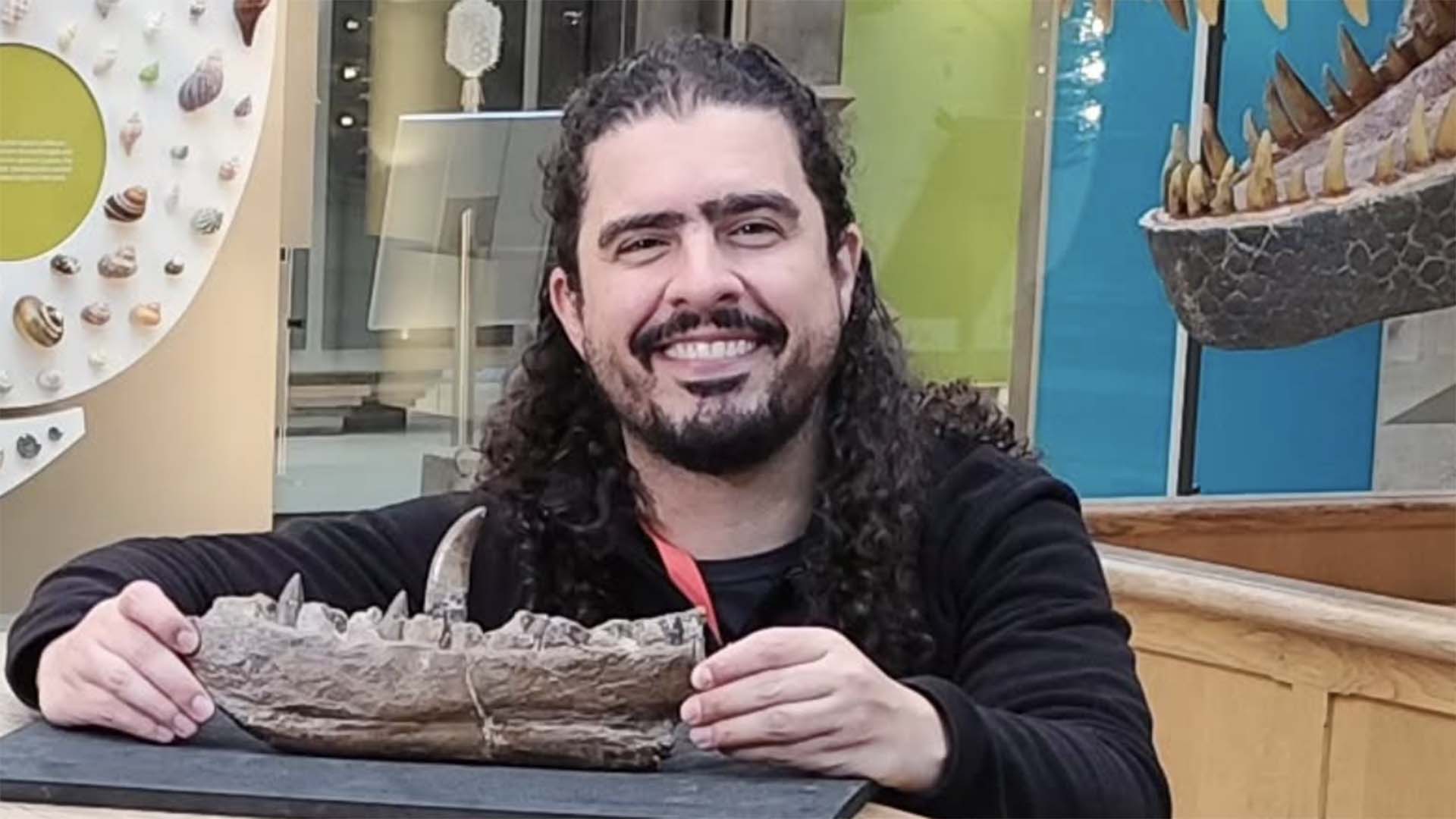 Youtuber Pirulla sofre AVC aos 43 anos e está na UTI