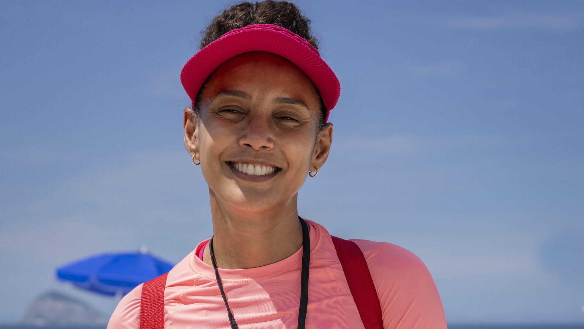 Vale Tudo: empresário ‘ajuda’ Raquel a ficar rica e conquista outra personagem