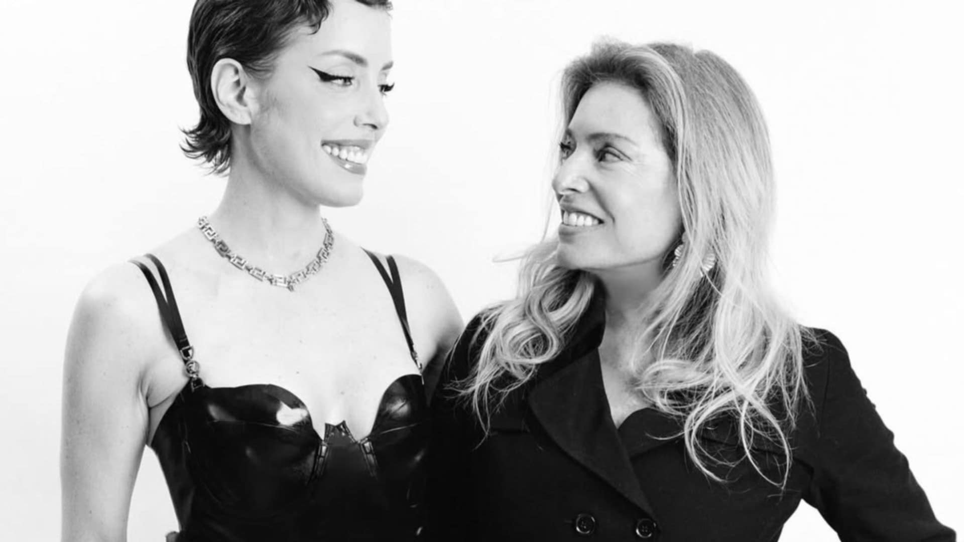 Dia das Mães: Sacha Chryzman fala sobre fama por ser mãe de Fabiana Justus