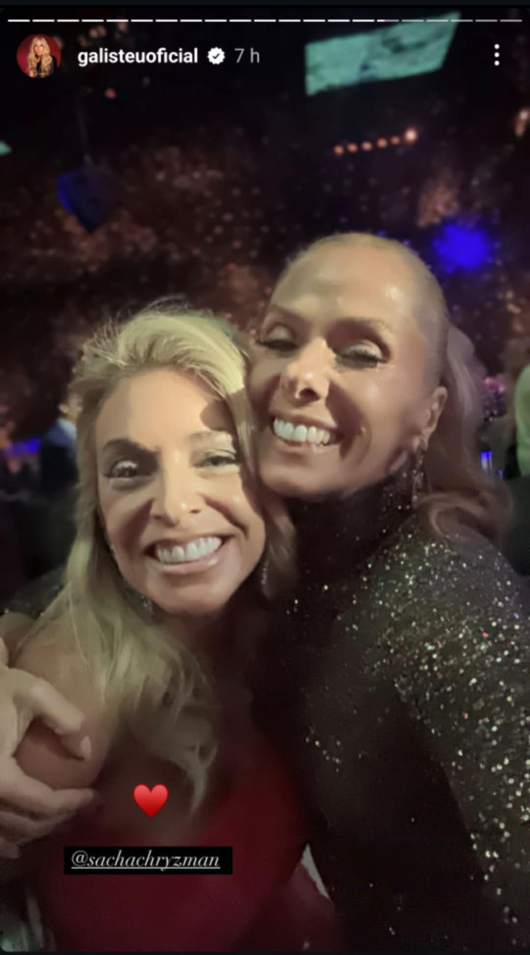 Adriane Galisteu e Sacha Chryzman na festa de Roberto Justus